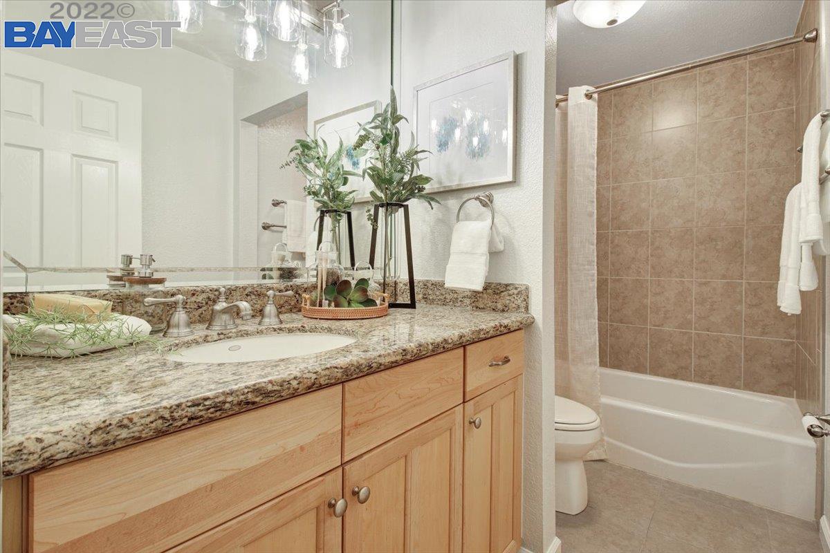 466 Crescent Street Unit: 304