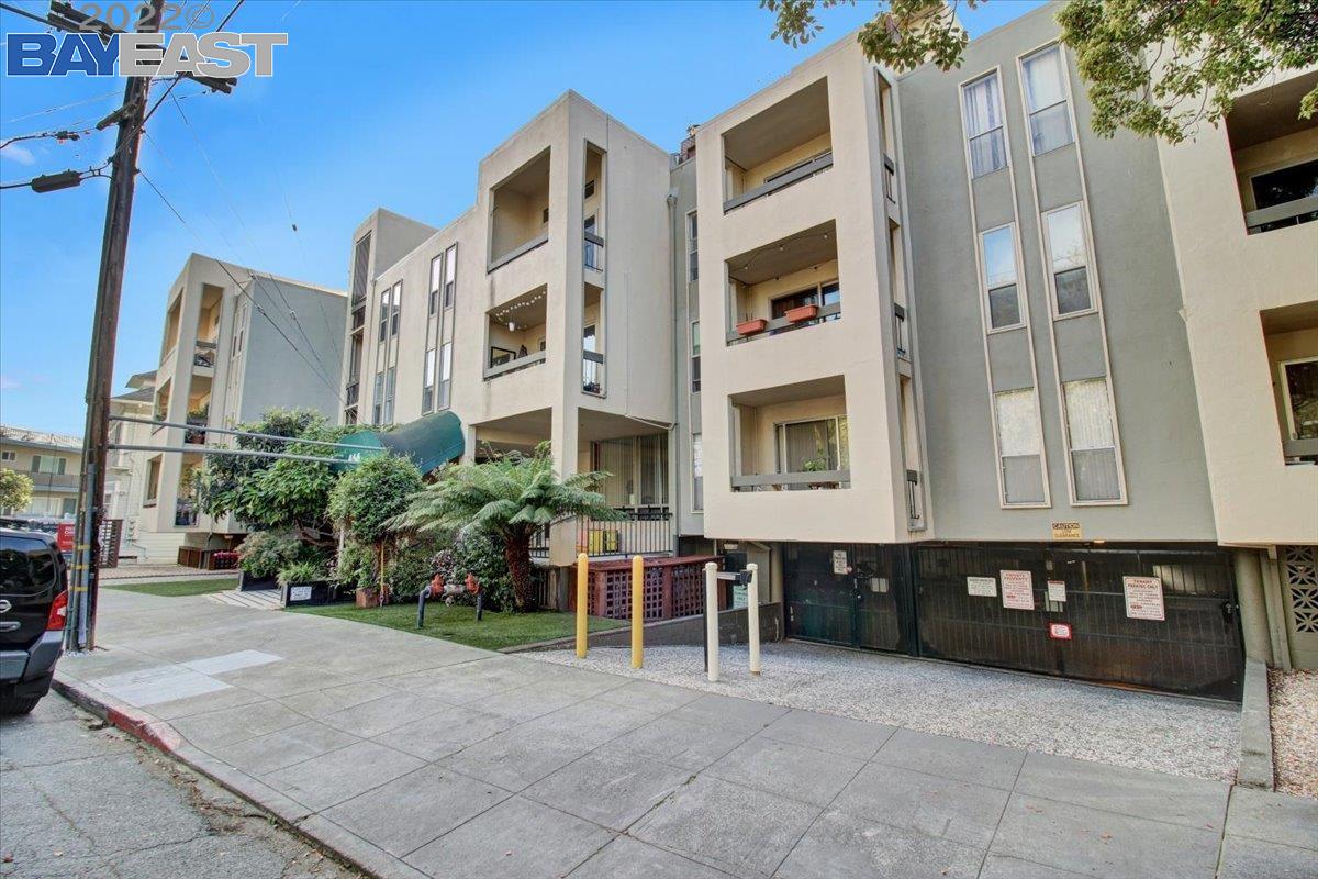 466 Crescent Street Unit: 304