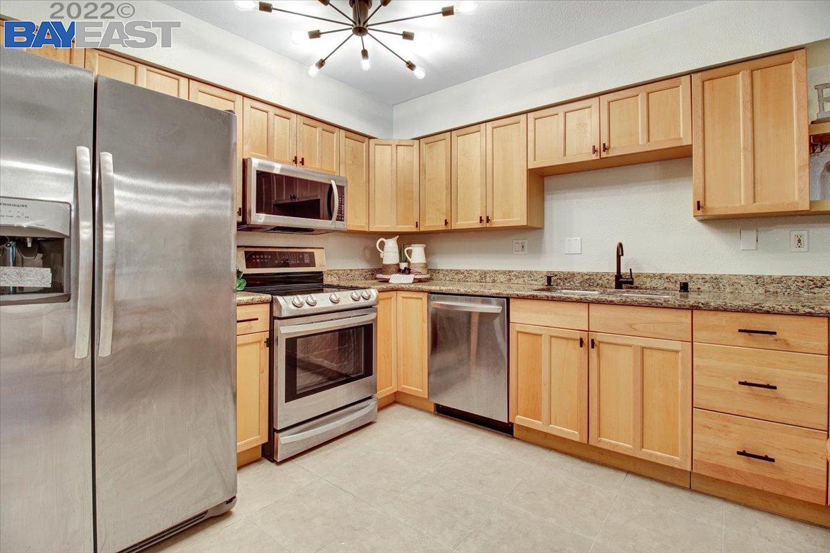 466 Crescent Street Unit: 304