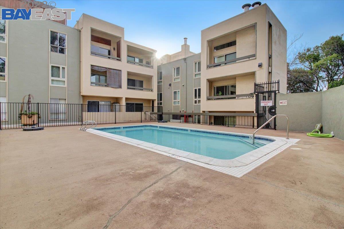 466 Crescent Street Unit: 304