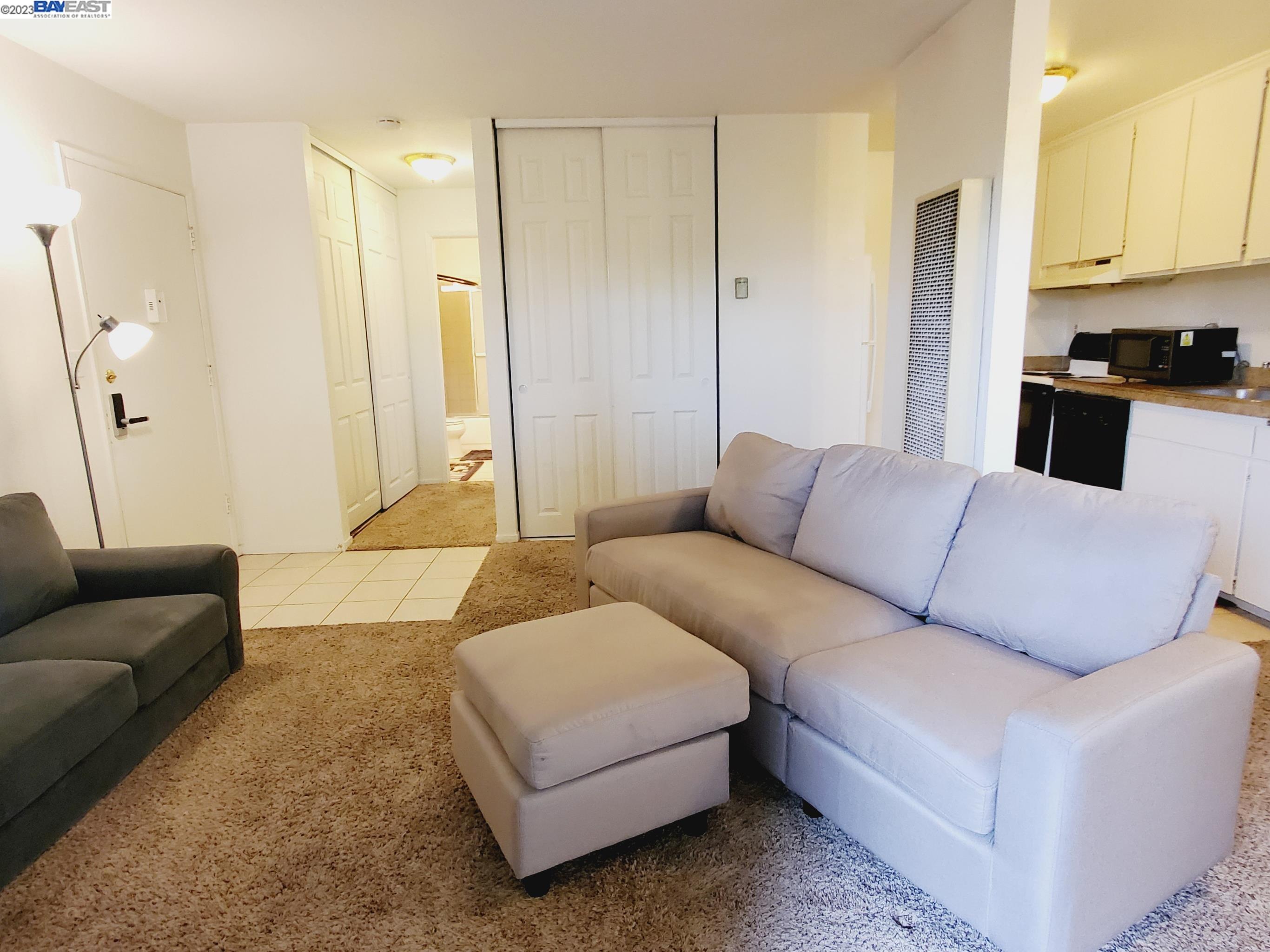 975 Bancroft Road Unit: 104