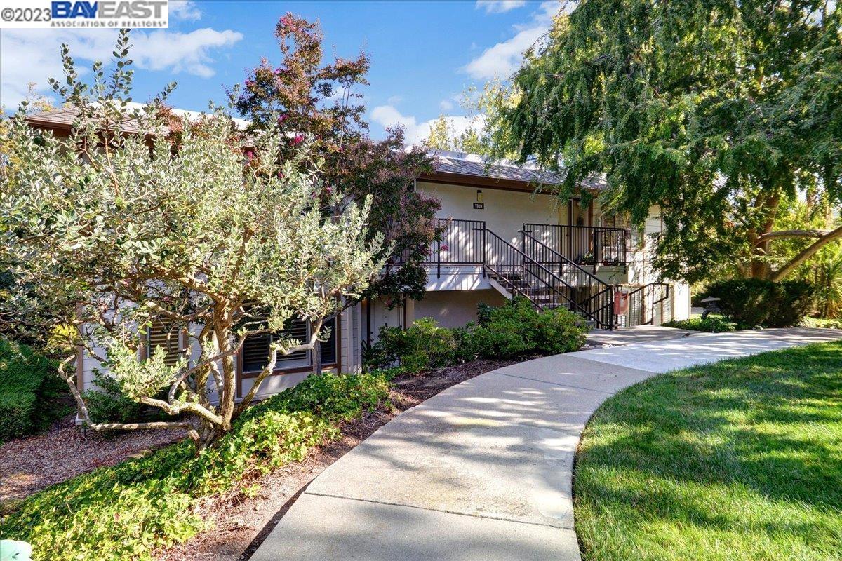 1109 Ptarmigan Drive Unit: 2