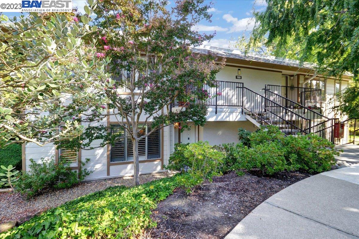 1109 Ptarmigan Drive Unit: 2