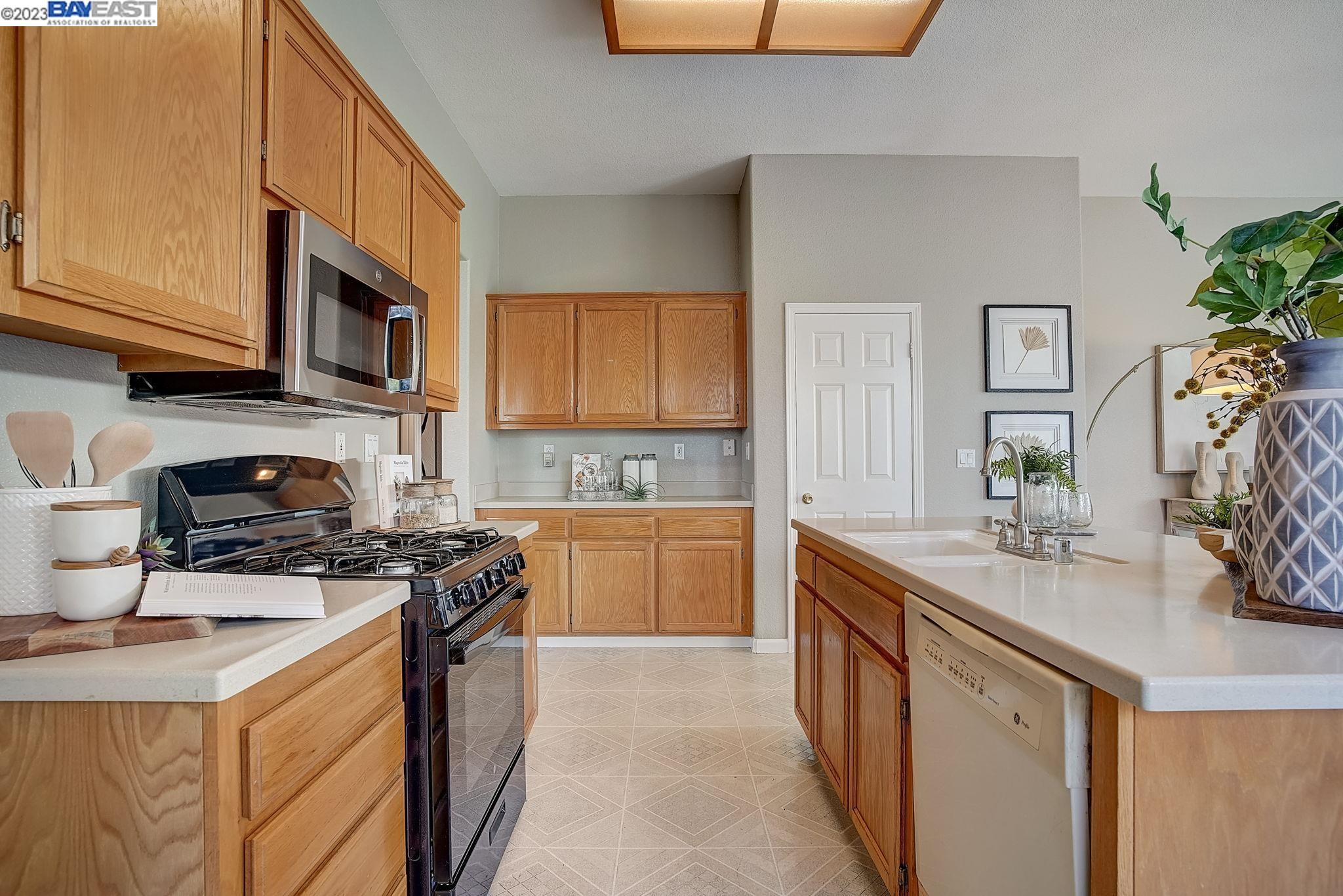 1016 Carpinteria Drive