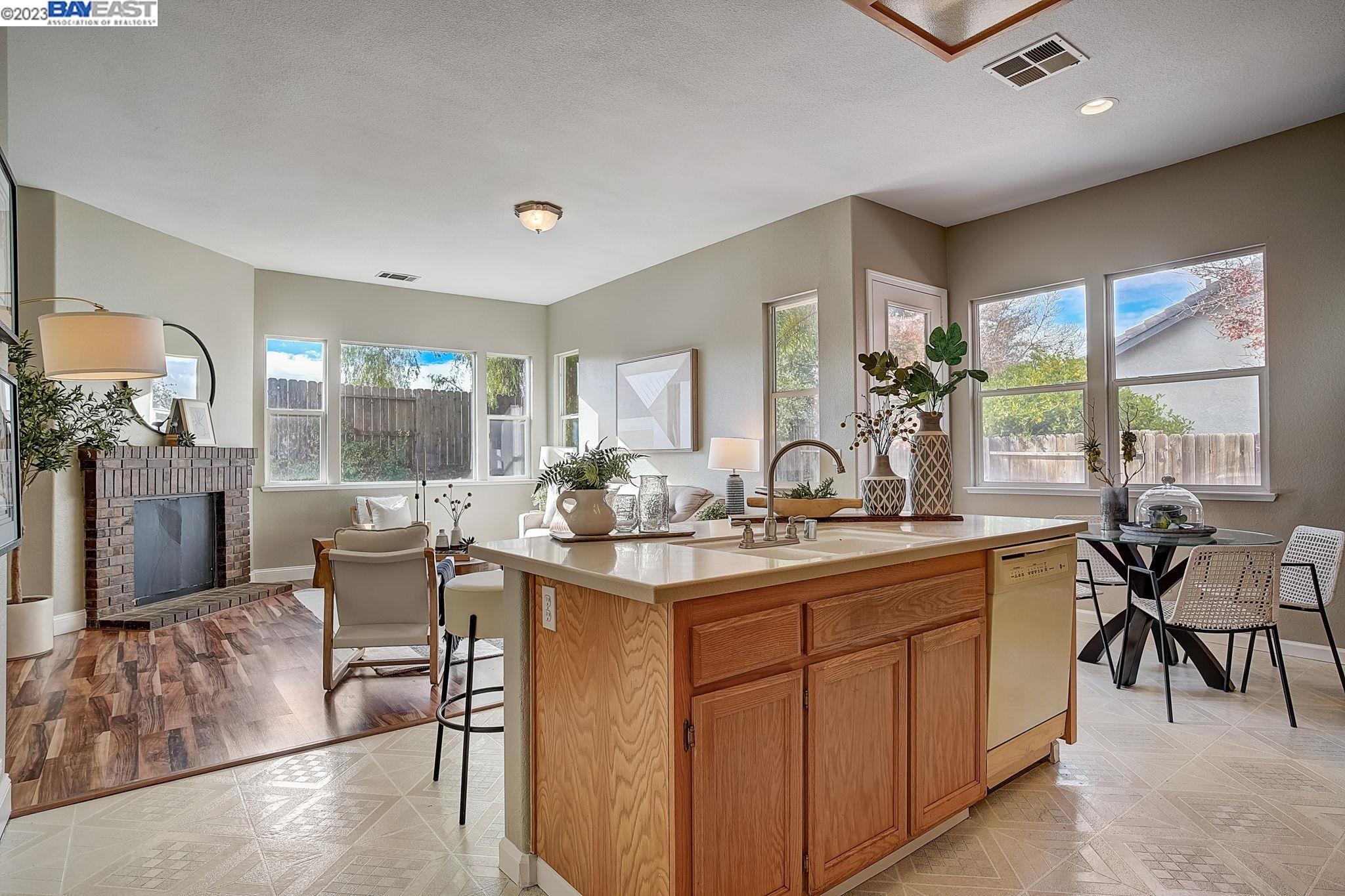 1016 Carpinteria Drive