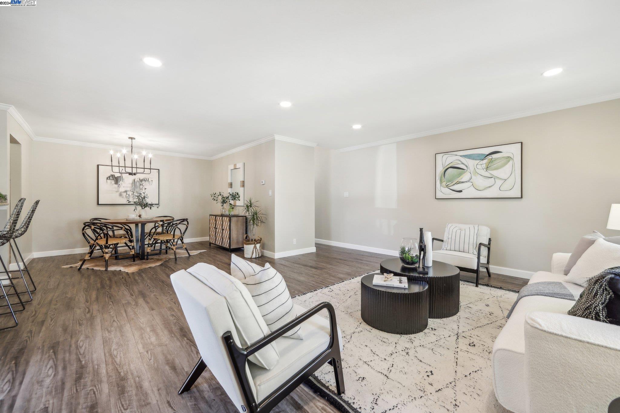 525 Ridgeview Court