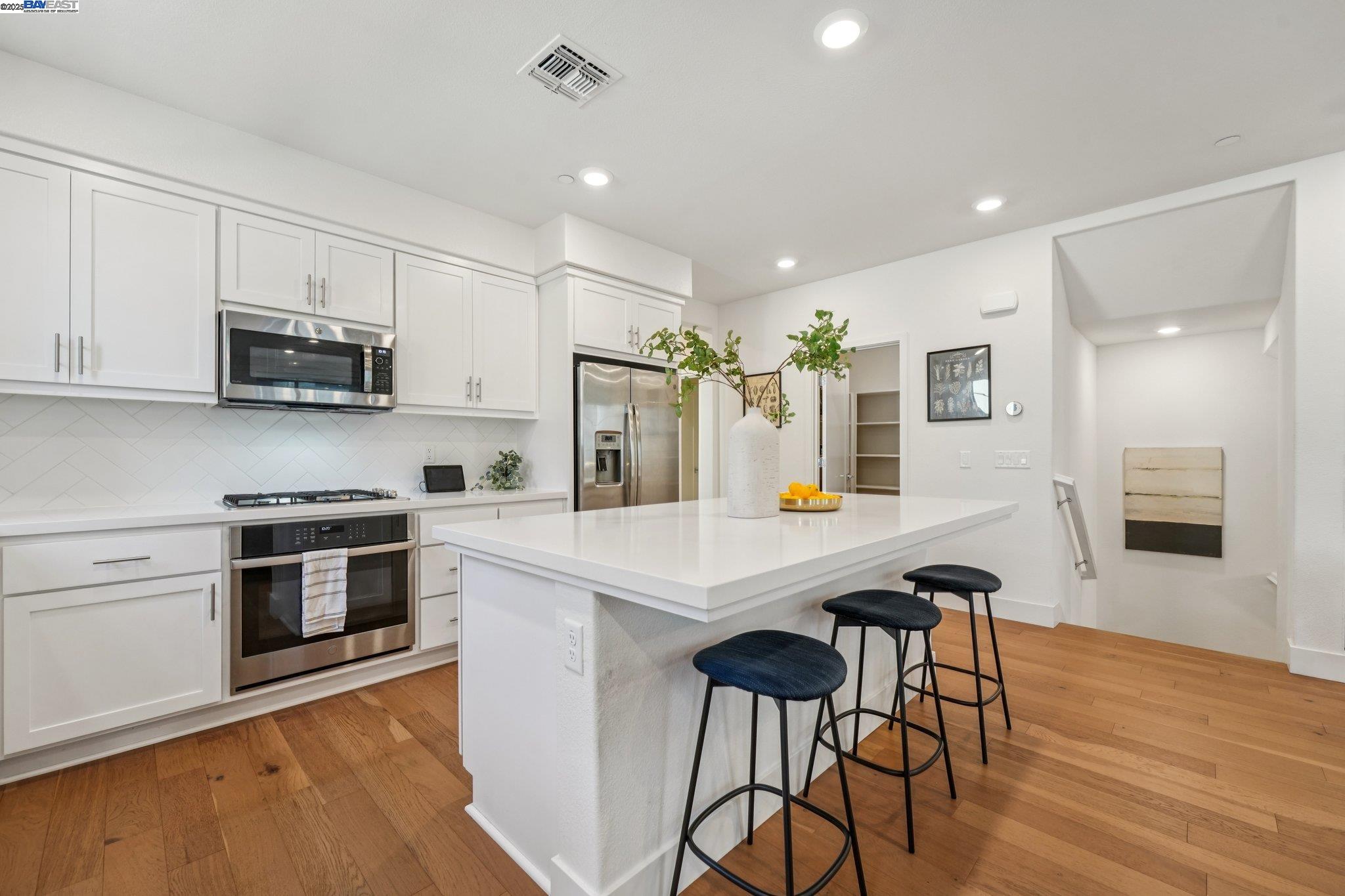 5860 Midnight Place Unit I