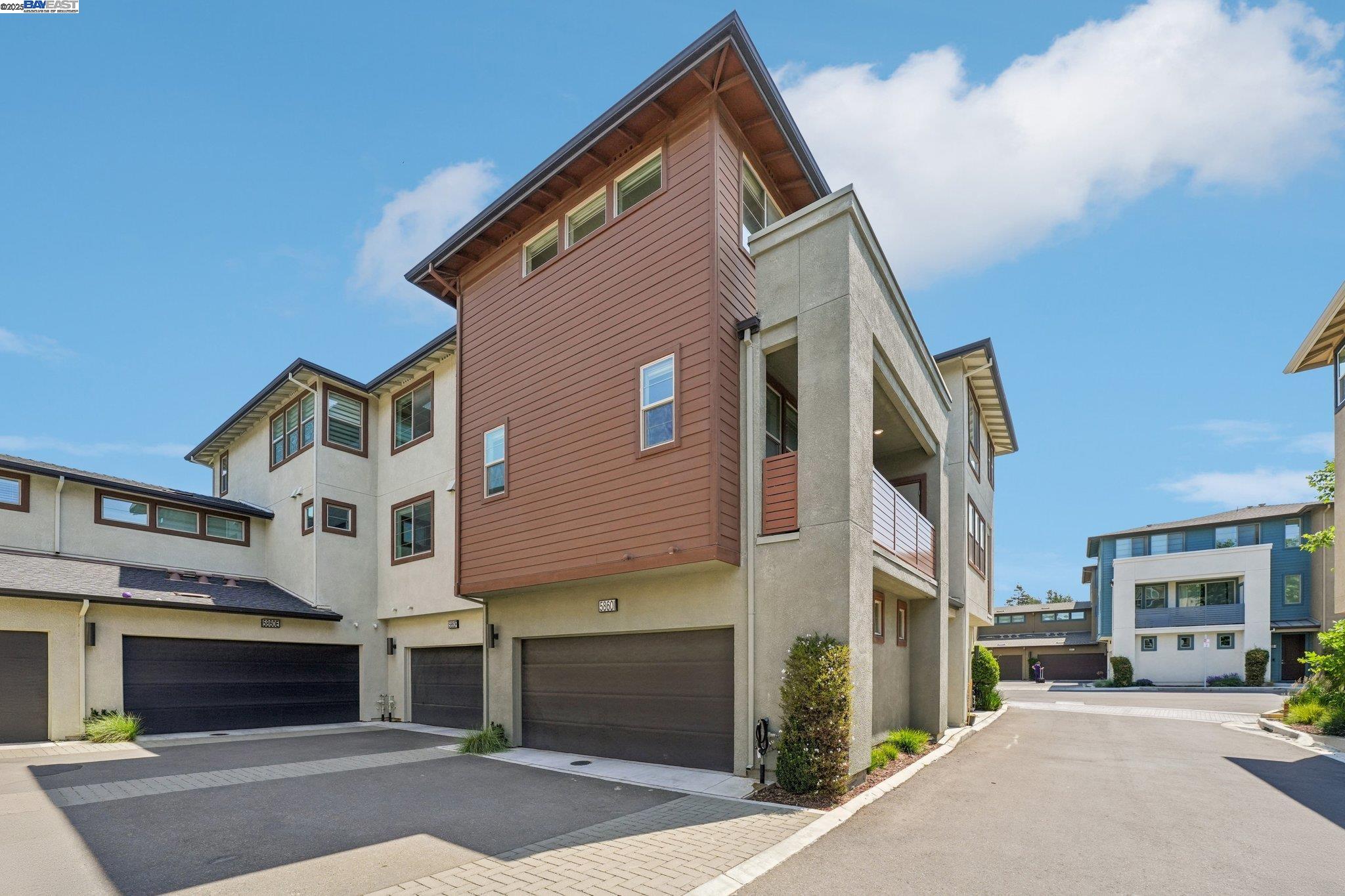 5860 Midnight Place Unit I
