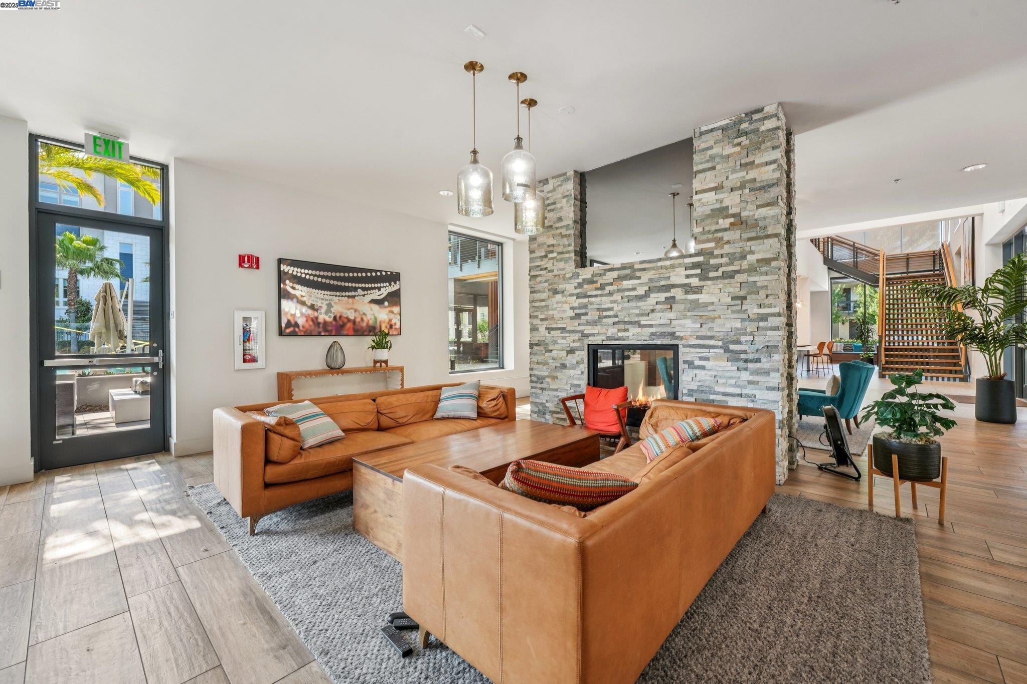 5860 Midnight Place Unit I
