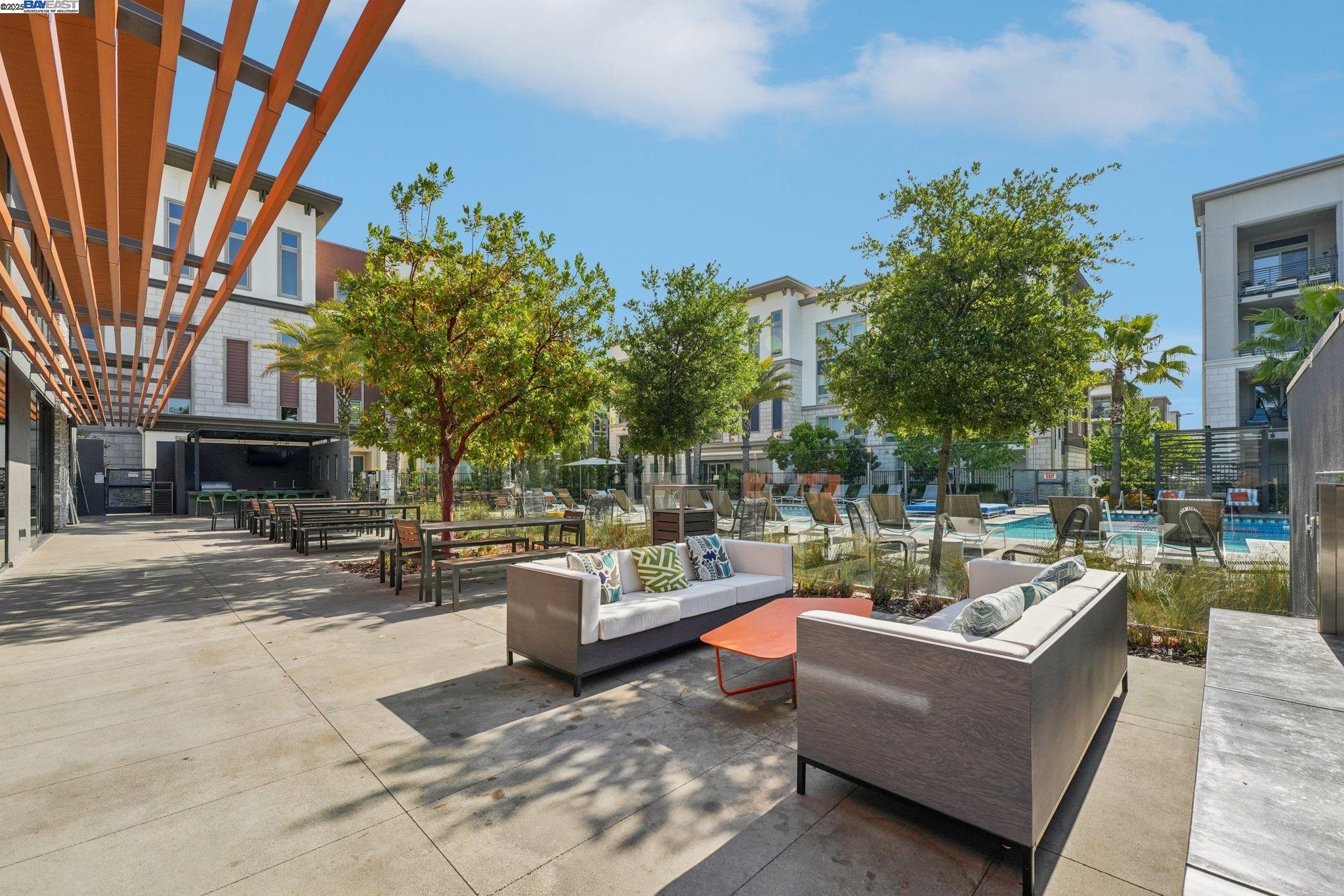 5860 Midnight Place Unit I