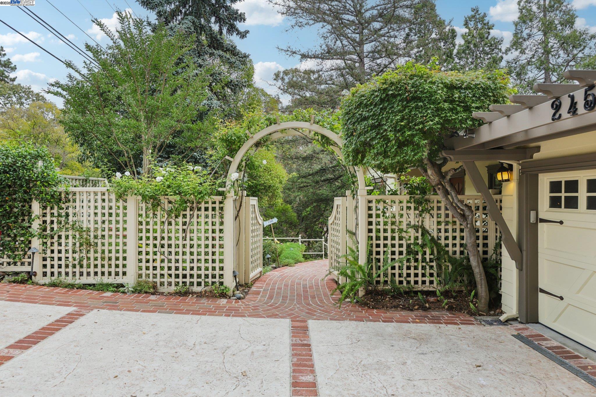 245 Lakewood Road