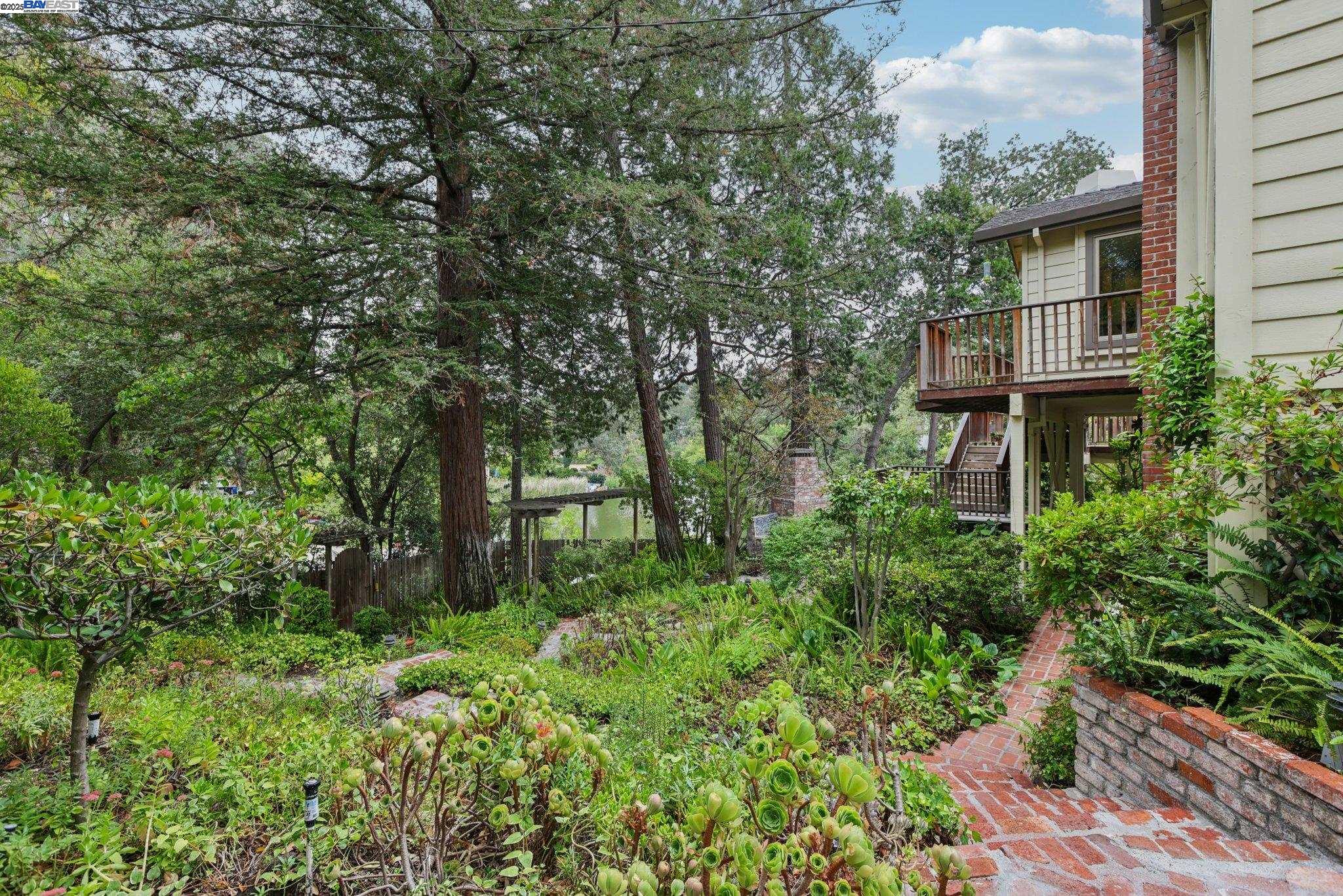 245 Lakewood Road, Walnut Creek