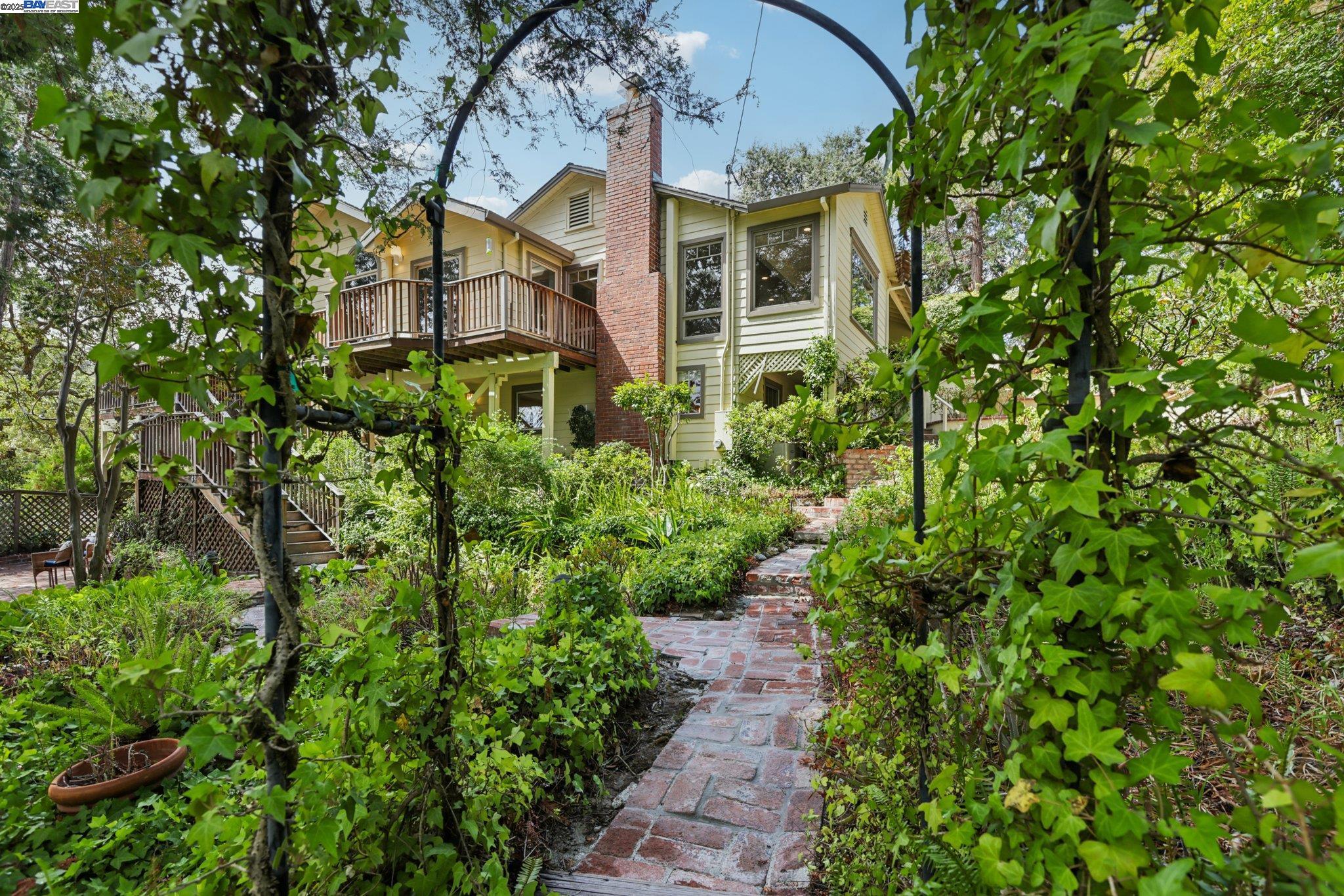 245 Lakewood Road, Walnut Creek