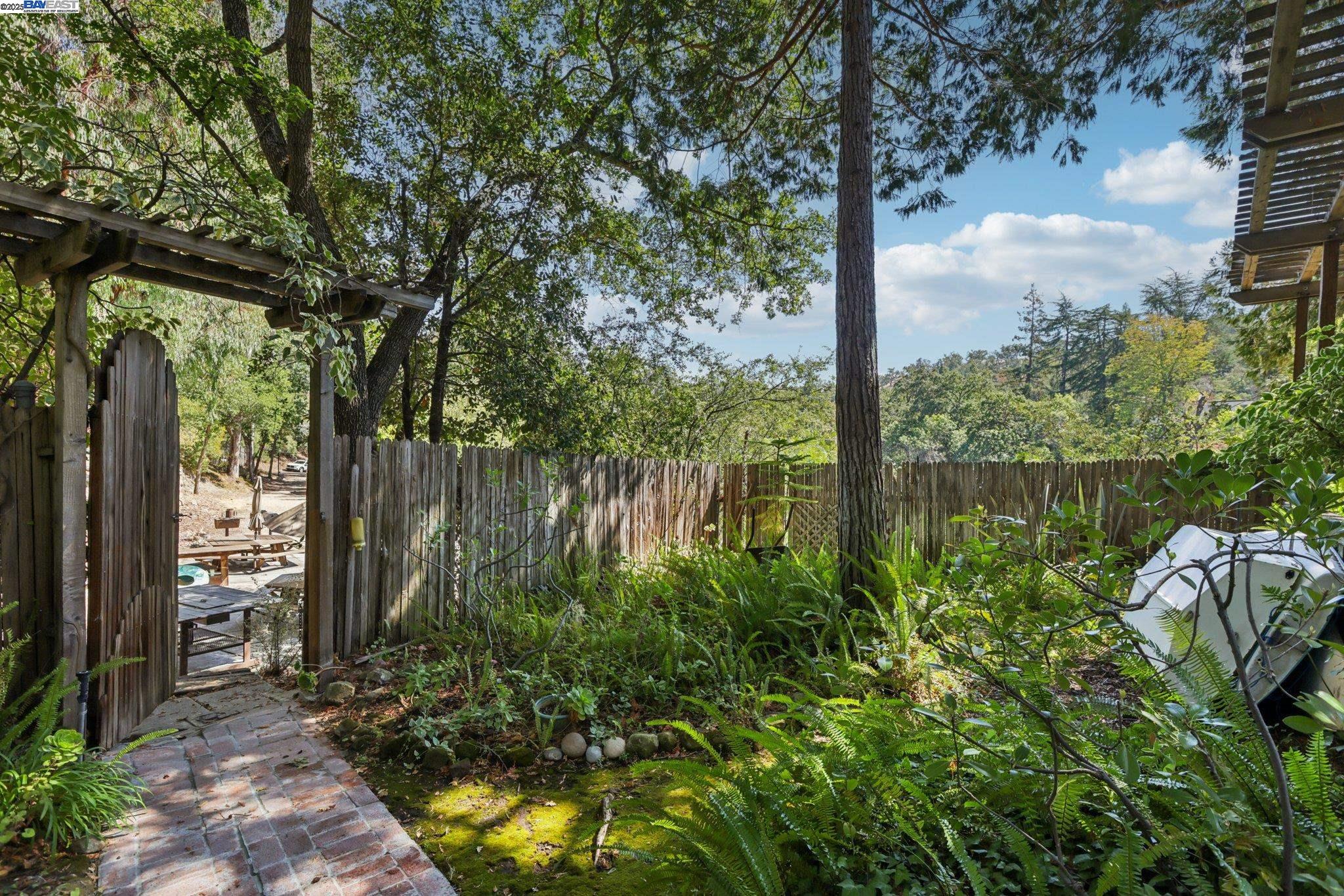 245 Lakewood Road, Walnut Creek