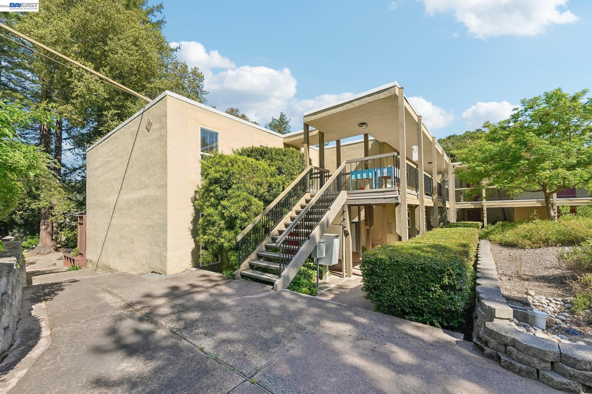 651 Moraga Road Unit: #5