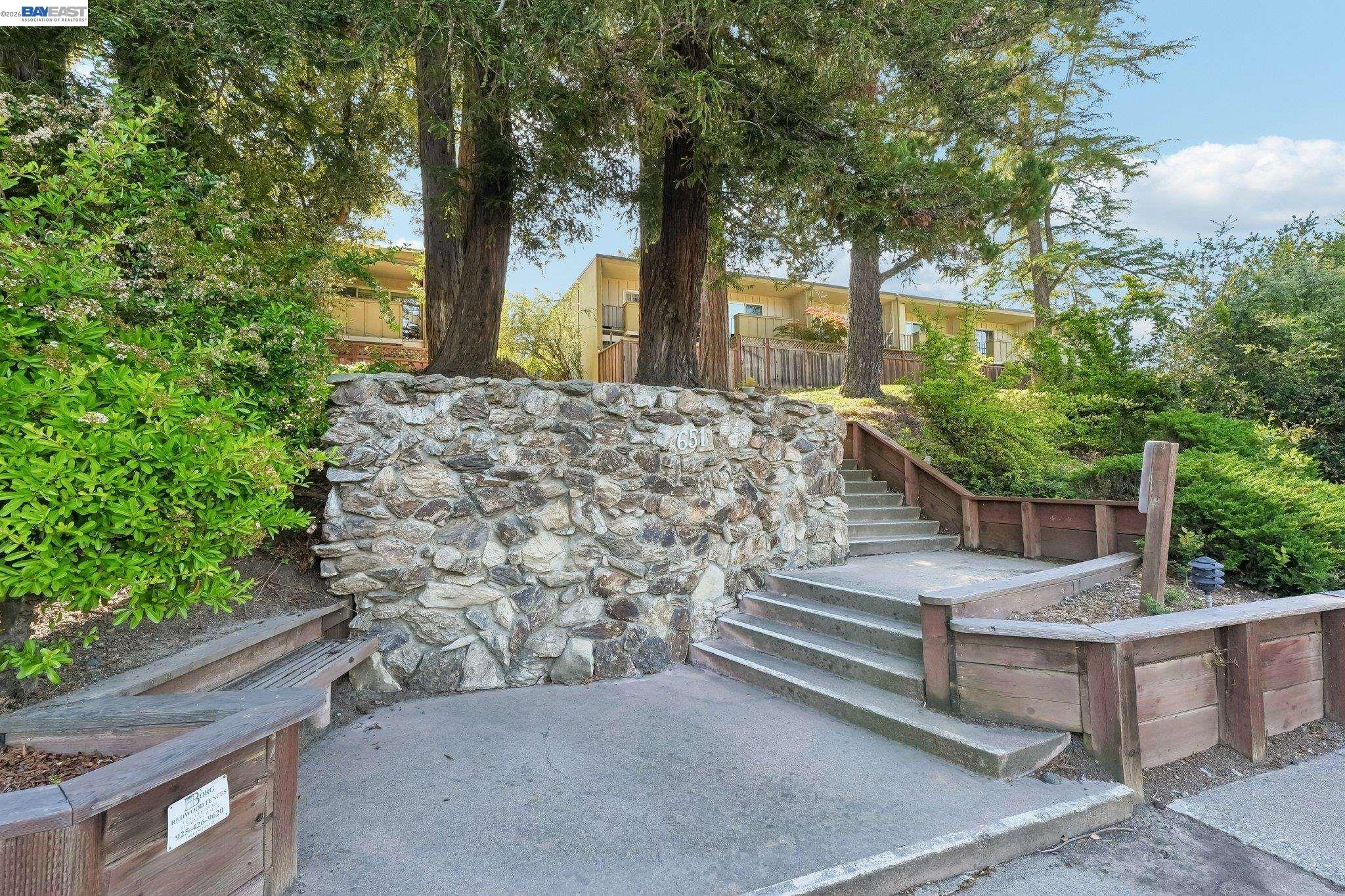 651 Moraga Road Unit: #5