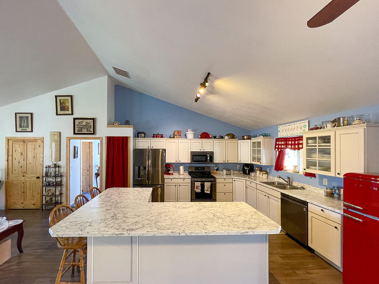 14 Eagle Rock Circle