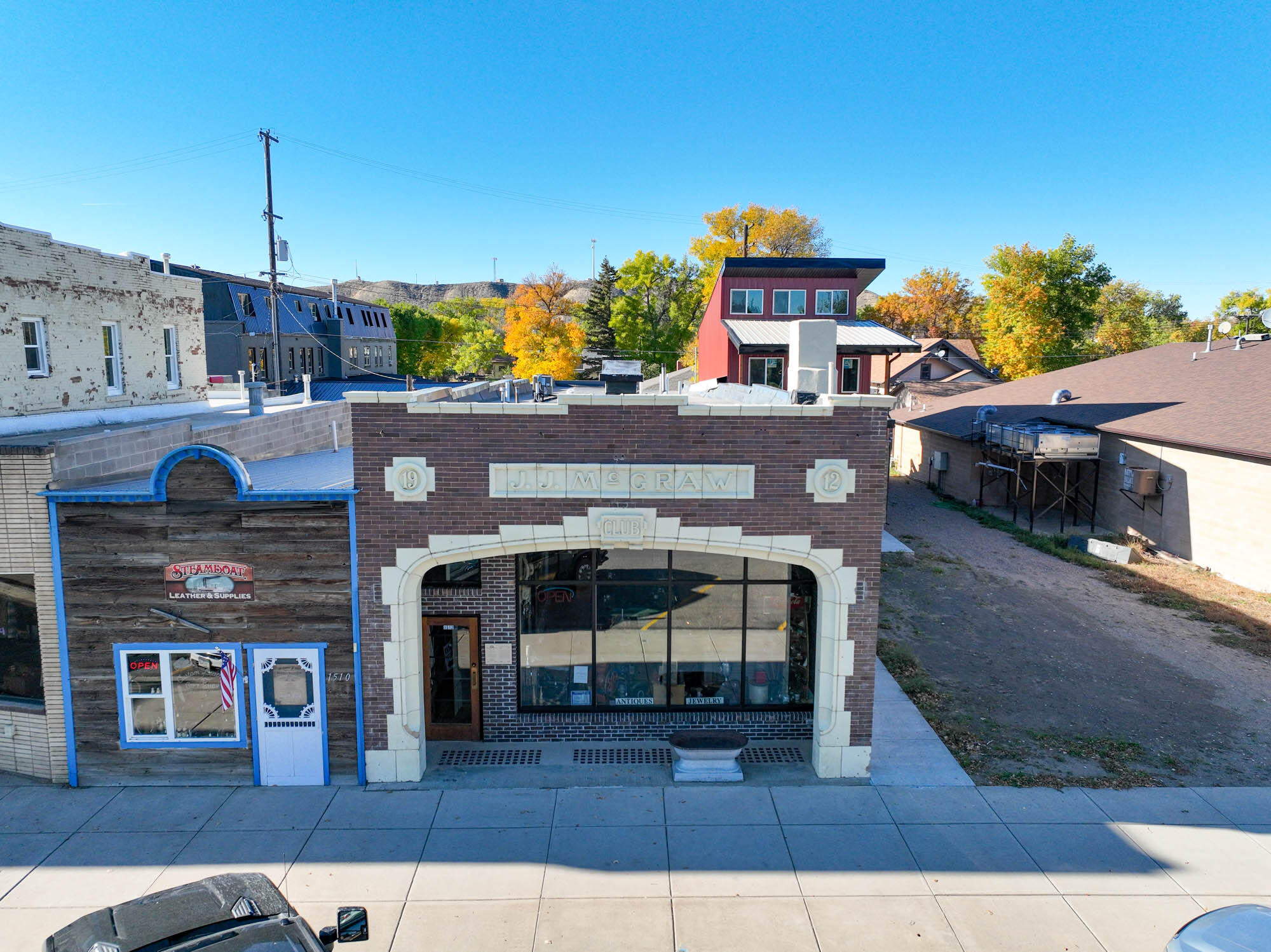 1512 Front Street