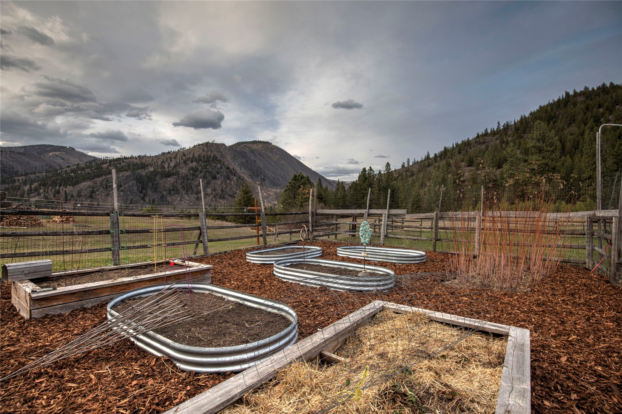 1484 Sawmill Gulch Road