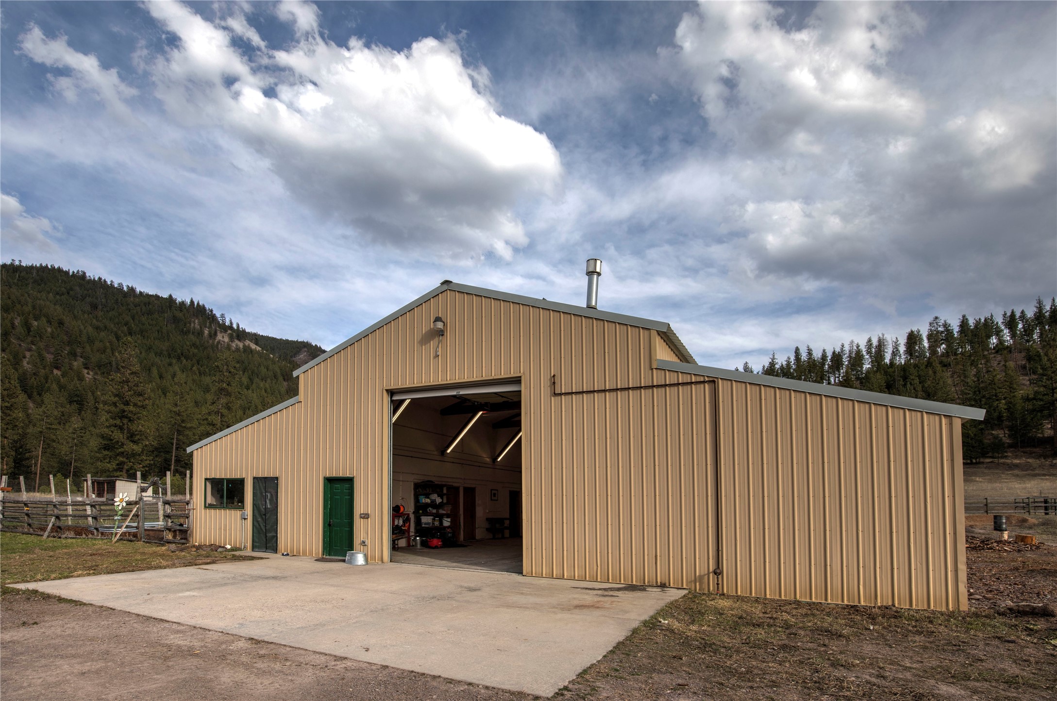 1484 Sawmill Gulch Road