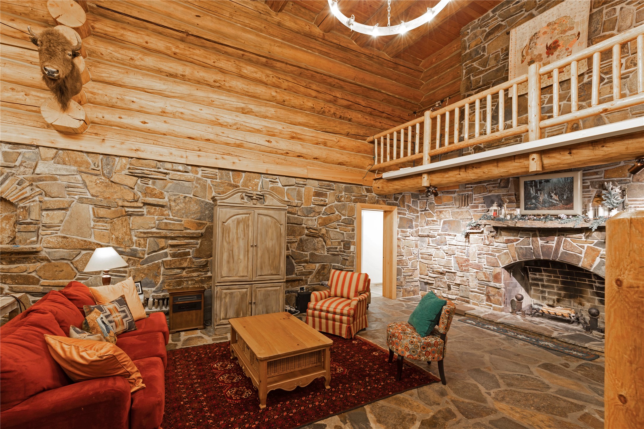 1484 Sawmill Gulch Road