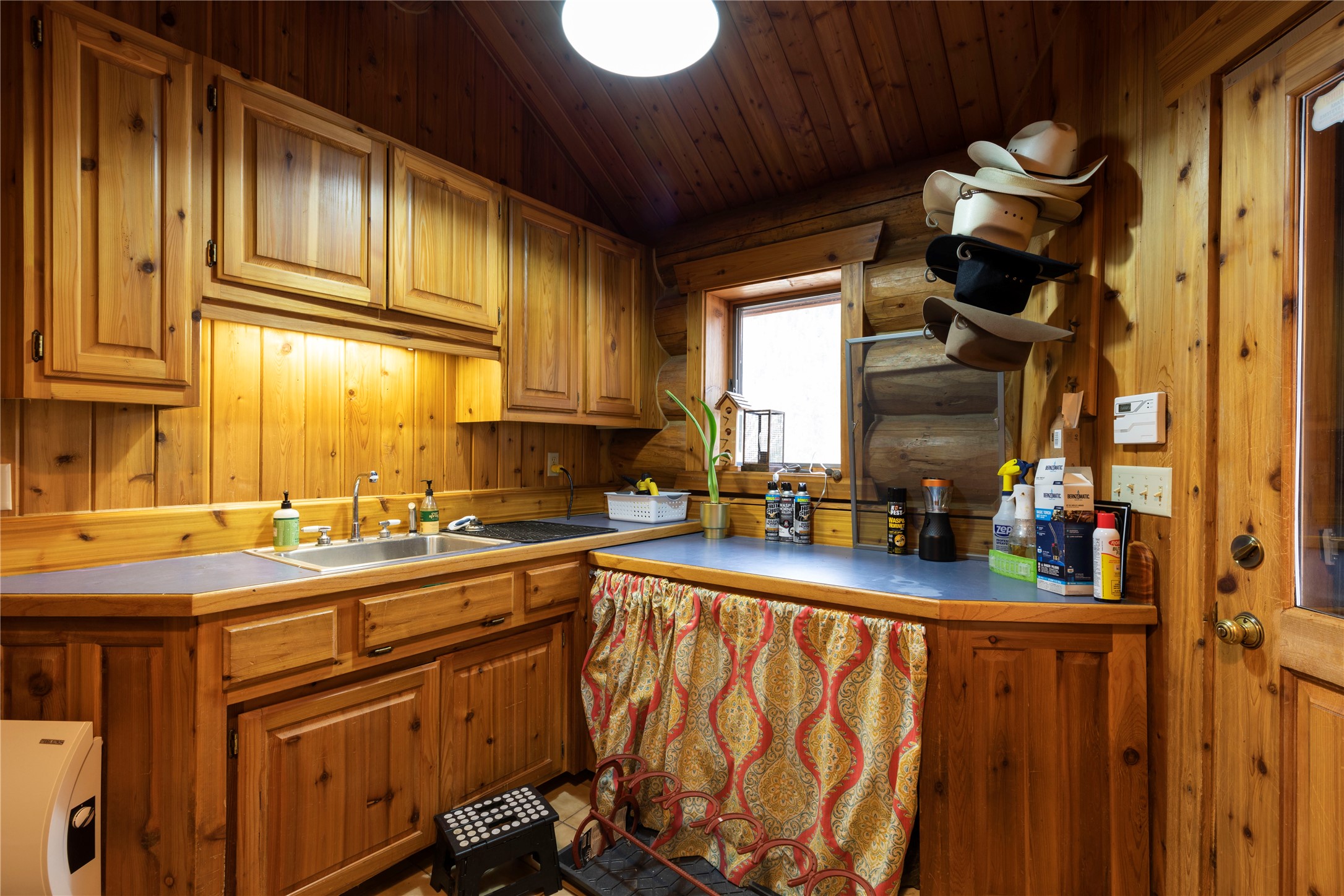 1484 Sawmill Gulch Road