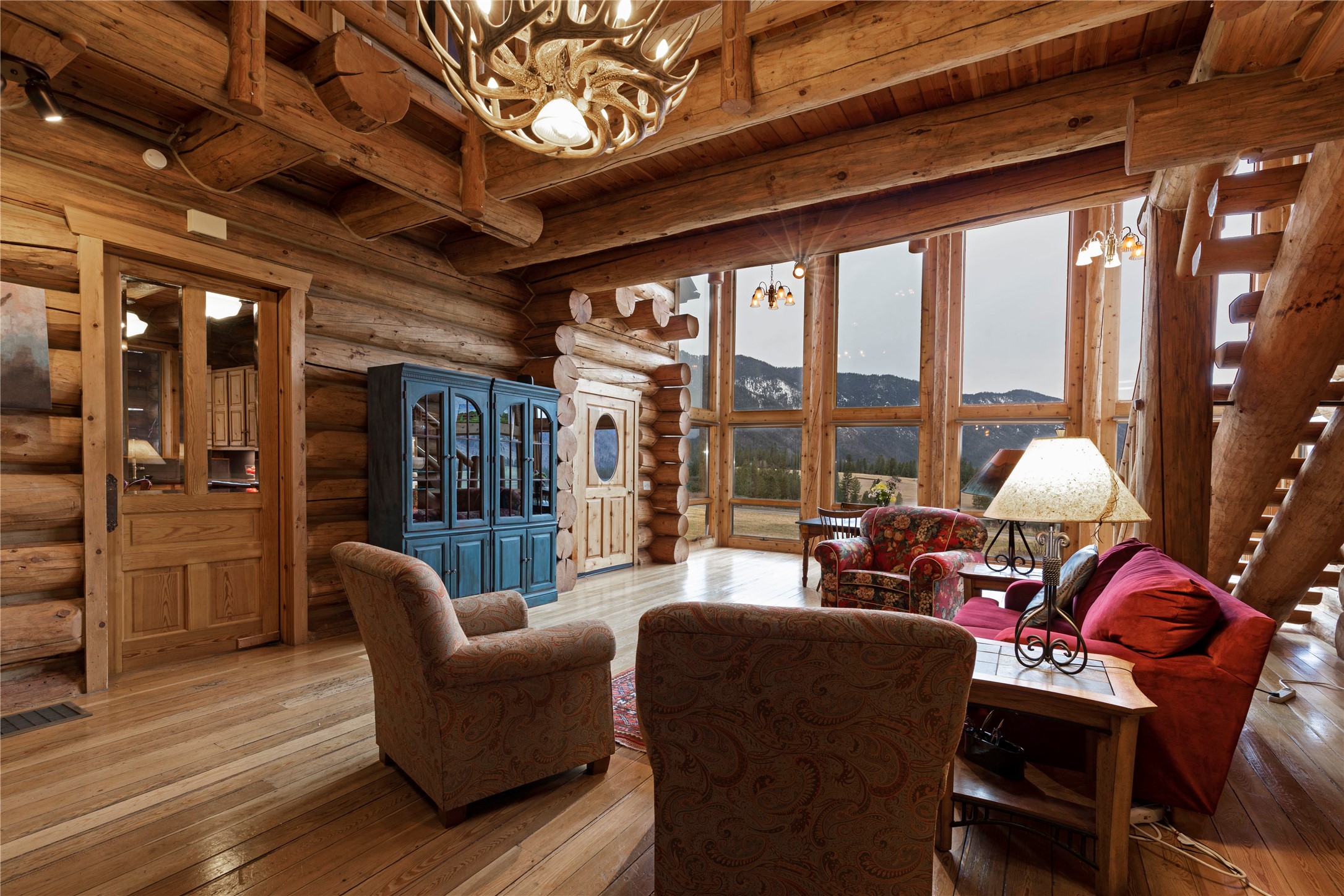 1484 Sawmill Gulch Road
