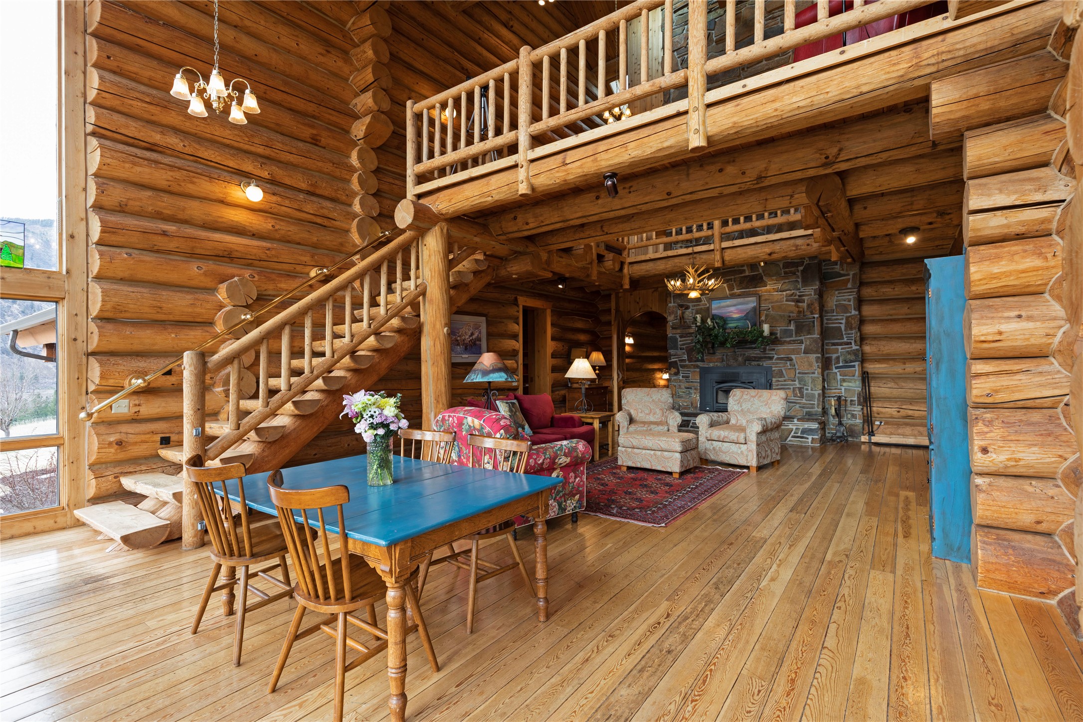 1484 Sawmill Gulch Road