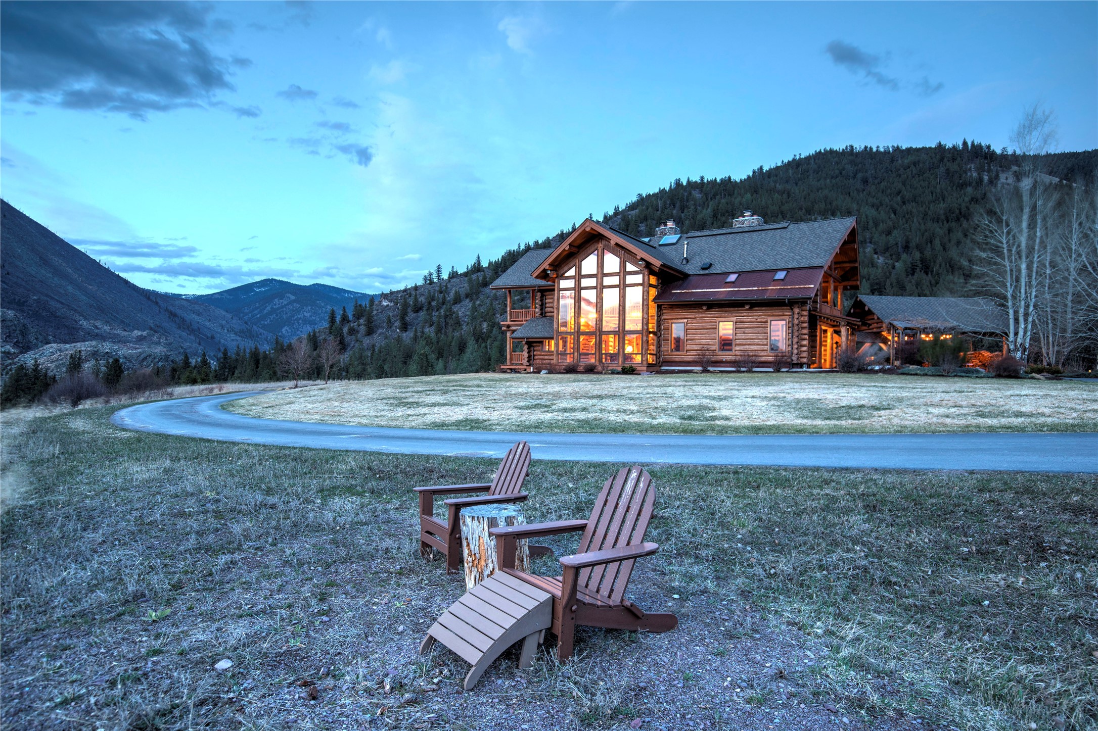 1484 Sawmill Gulch Road