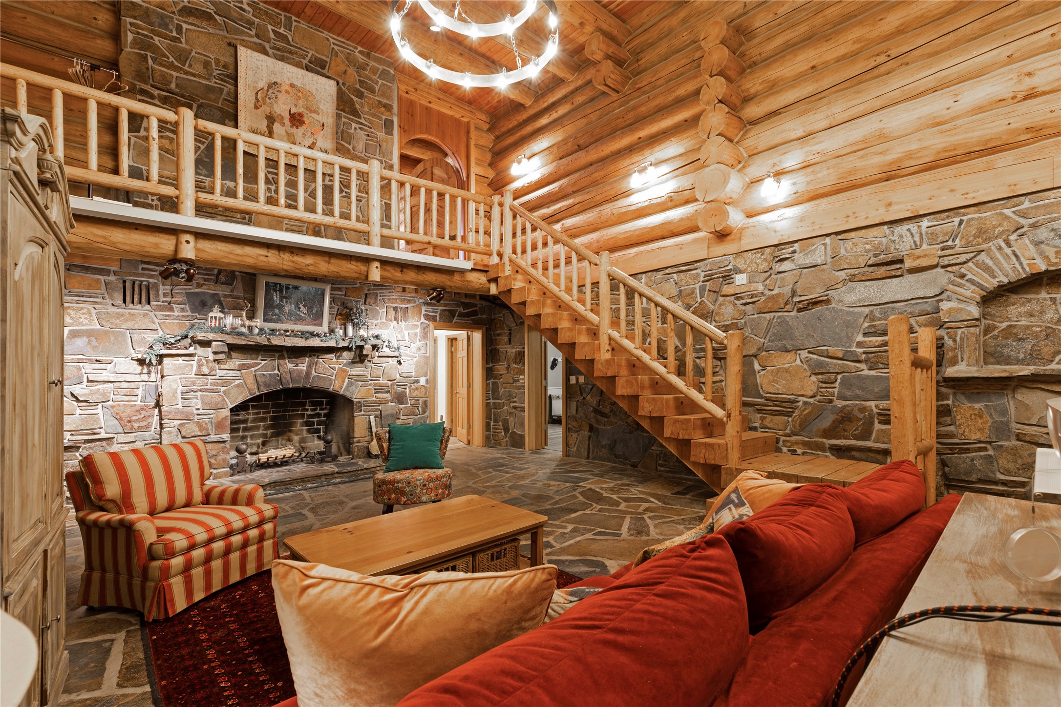 1484 Sawmill Gulch Road