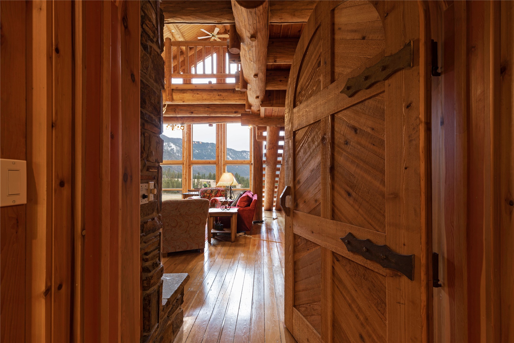 1484 Sawmill Gulch Road