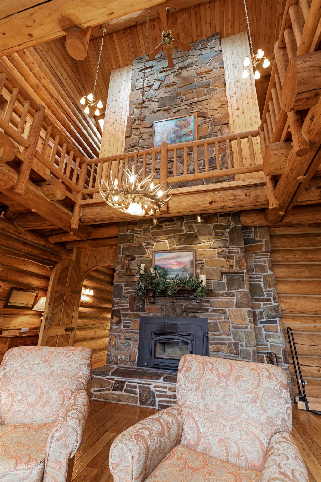 1484 Sawmill Gulch Road