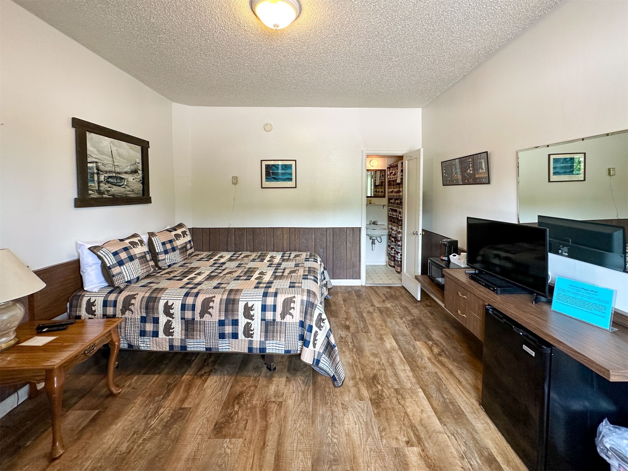 956 N Us Highway 287