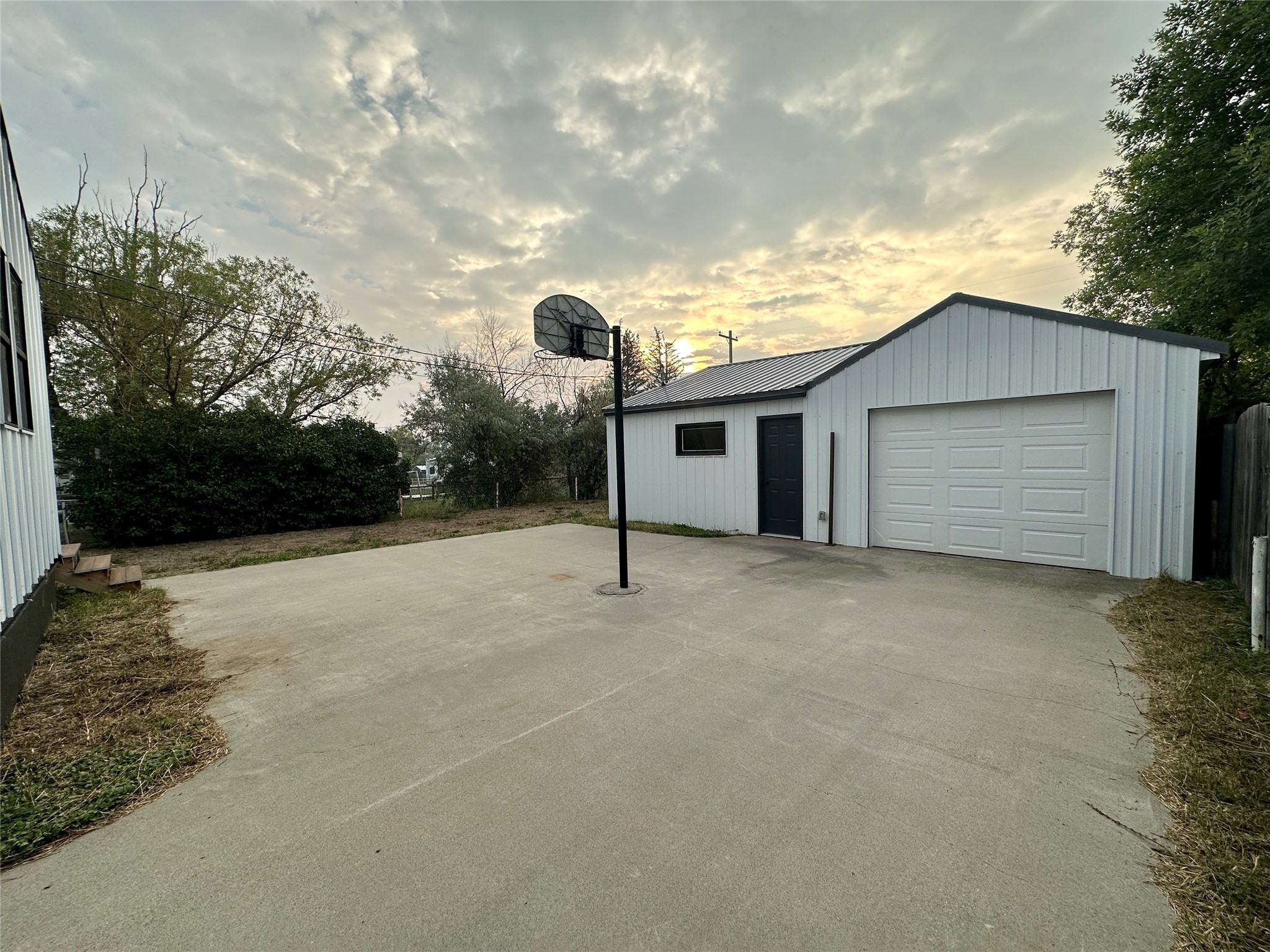 309 3rd Avenue SE