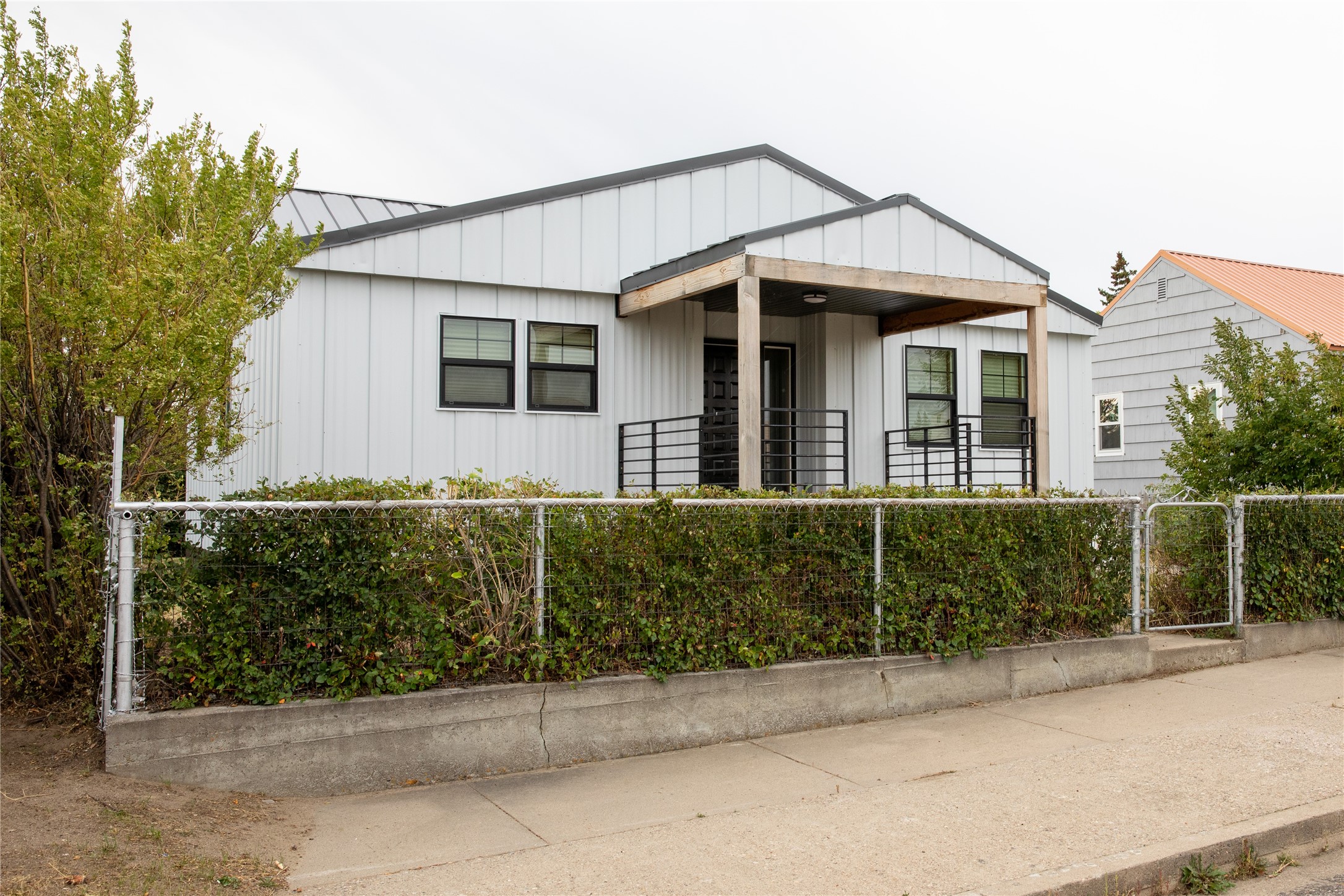 309 3rd Avenue SE