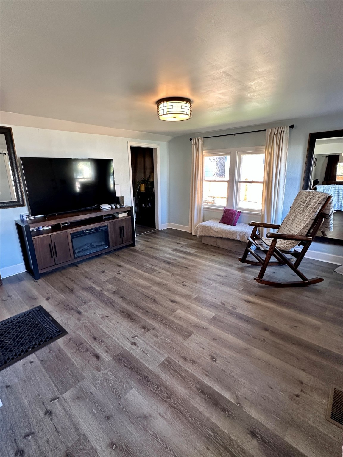 29 8th Avenue SE
