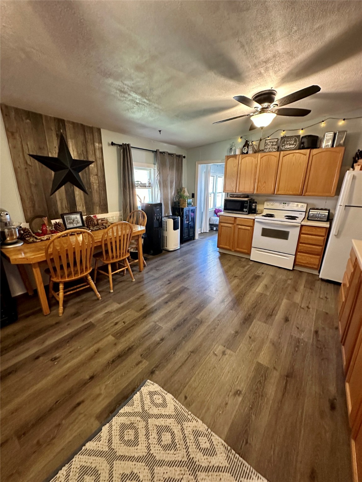 29 8th Avenue SE