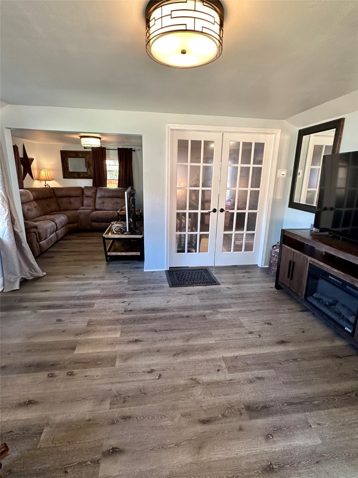 29 8th Avenue SE