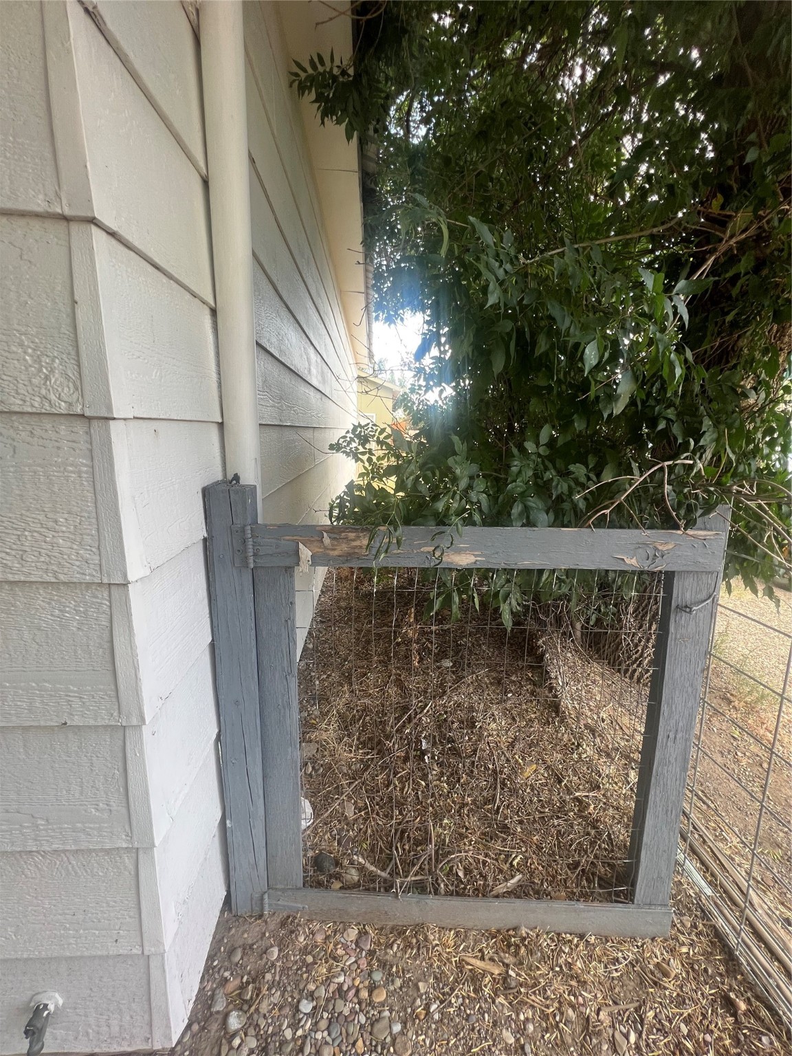 729 Hill Avenue