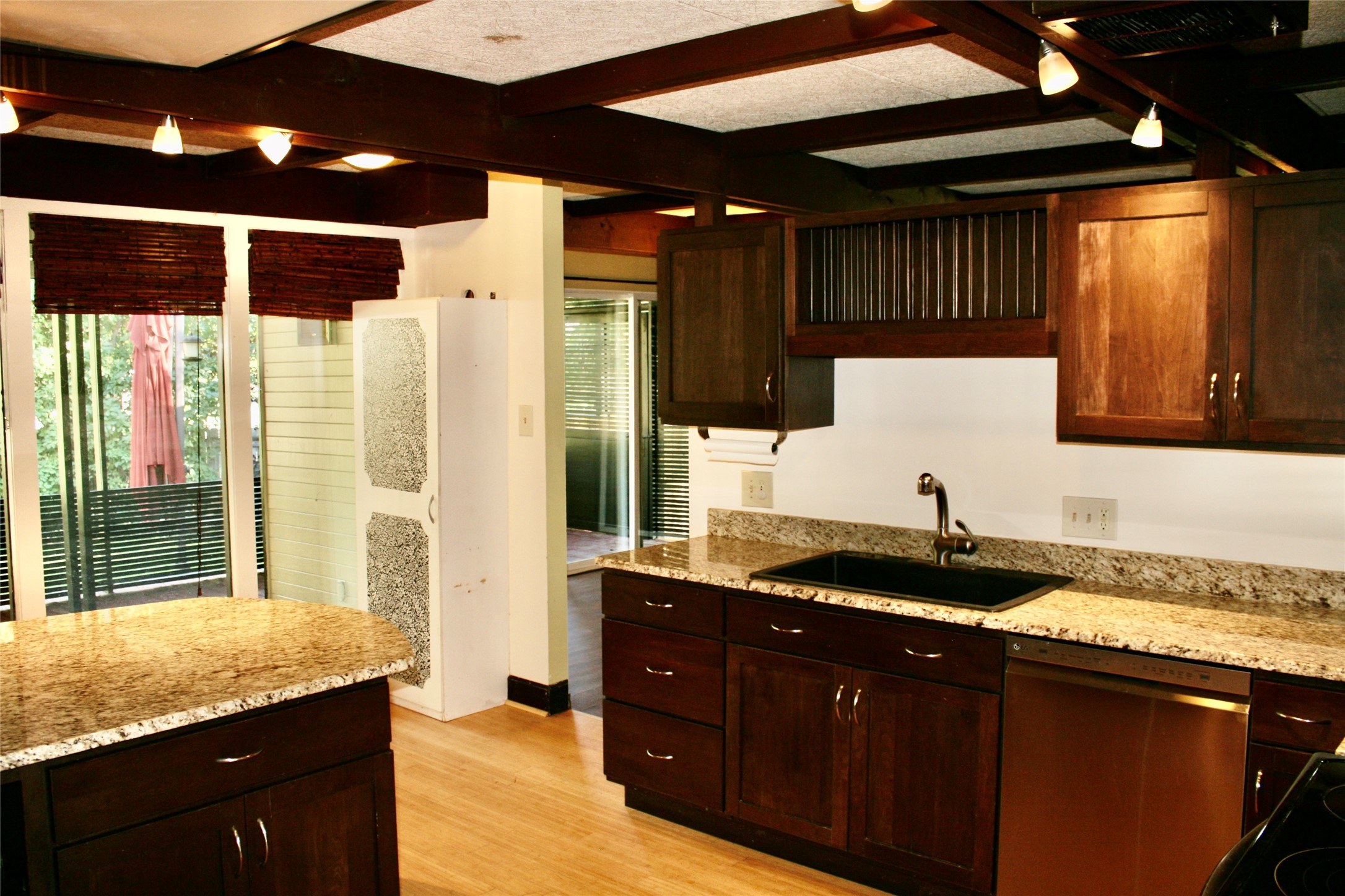 407 Riverview Court