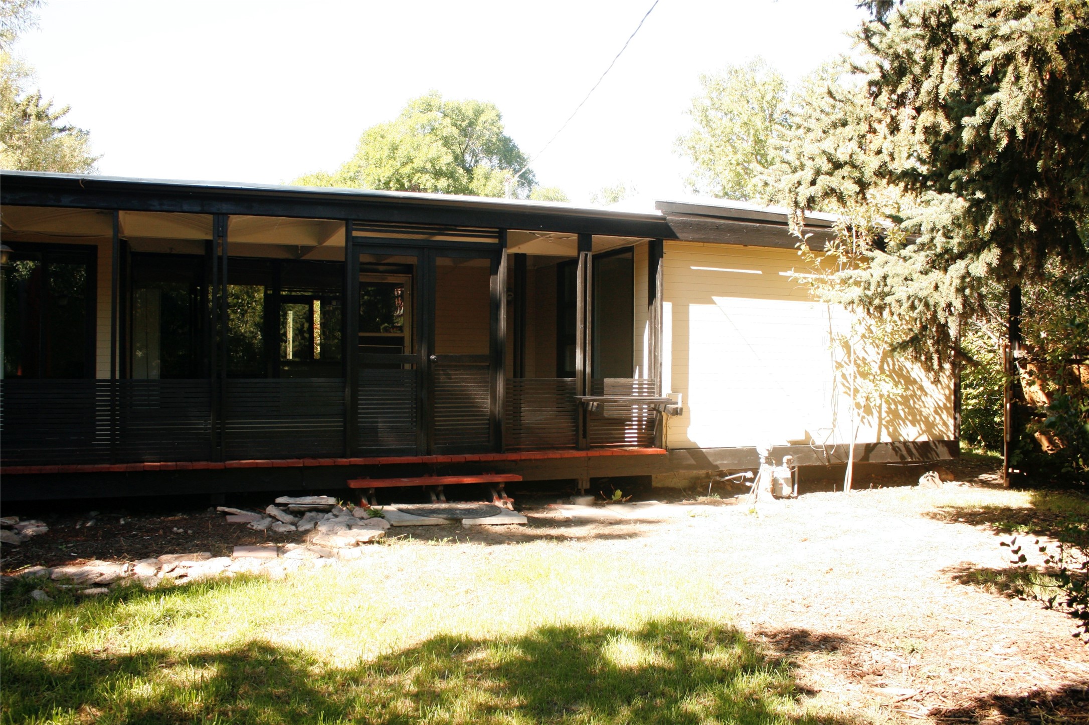 407 Riverview Court