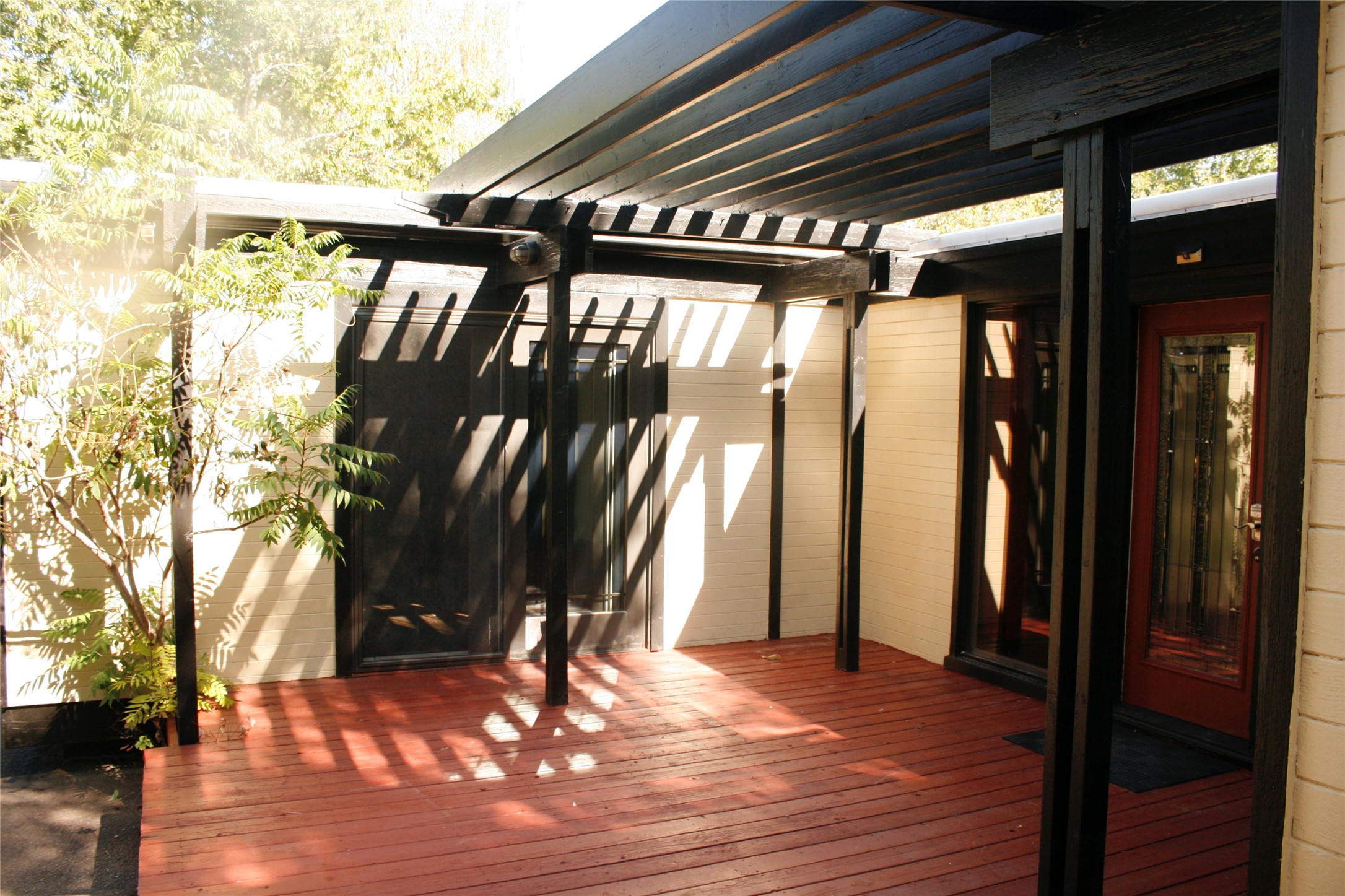 407 Riverview Court