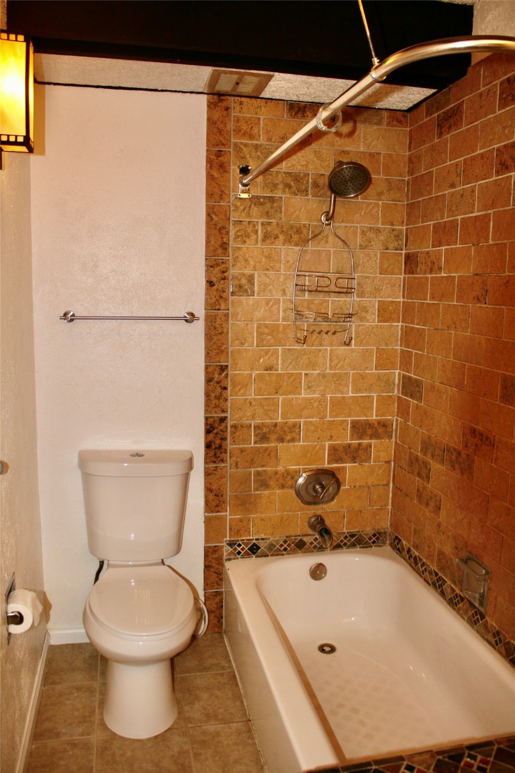 407 Riverview Court