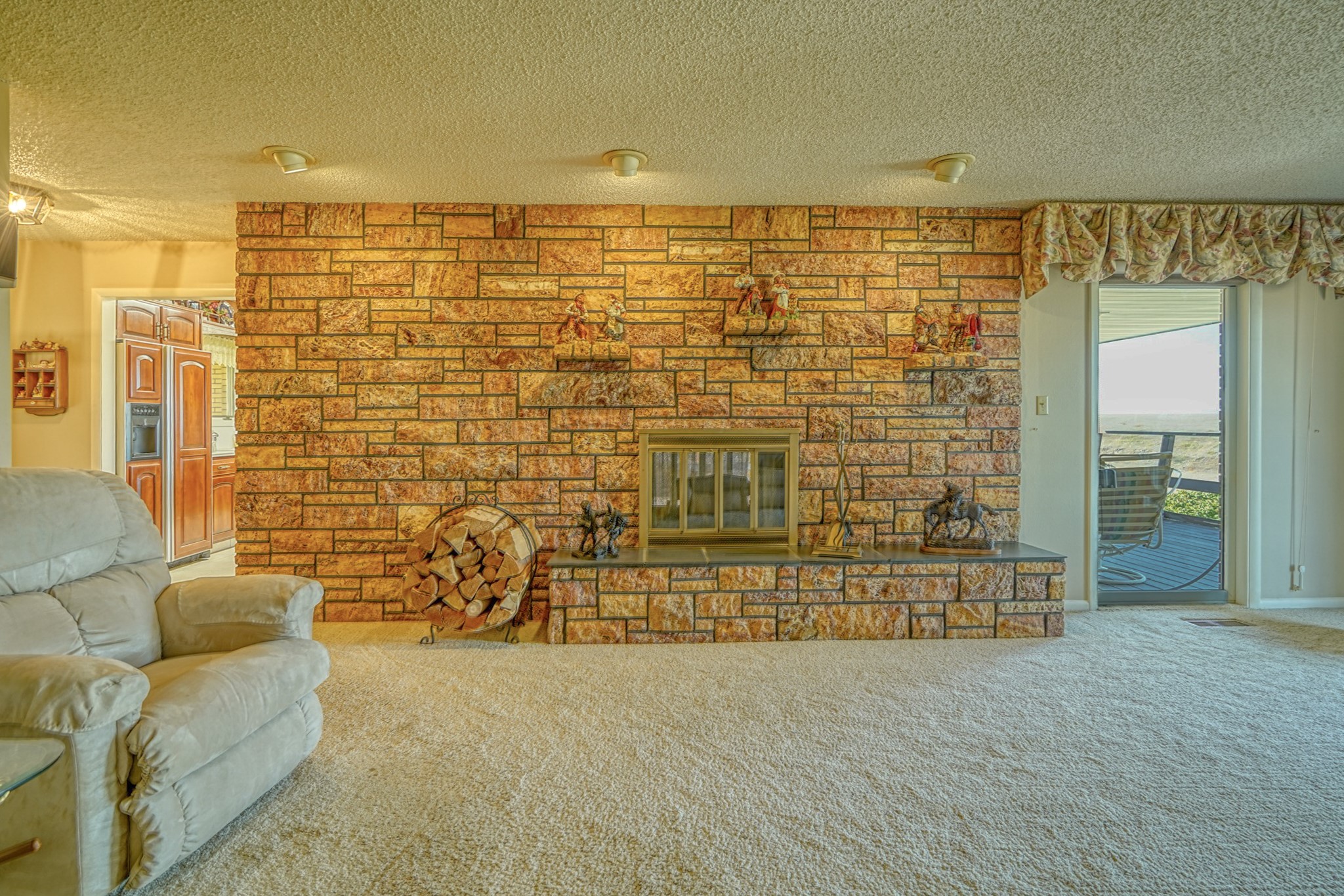 420 Mountain View Boulevard