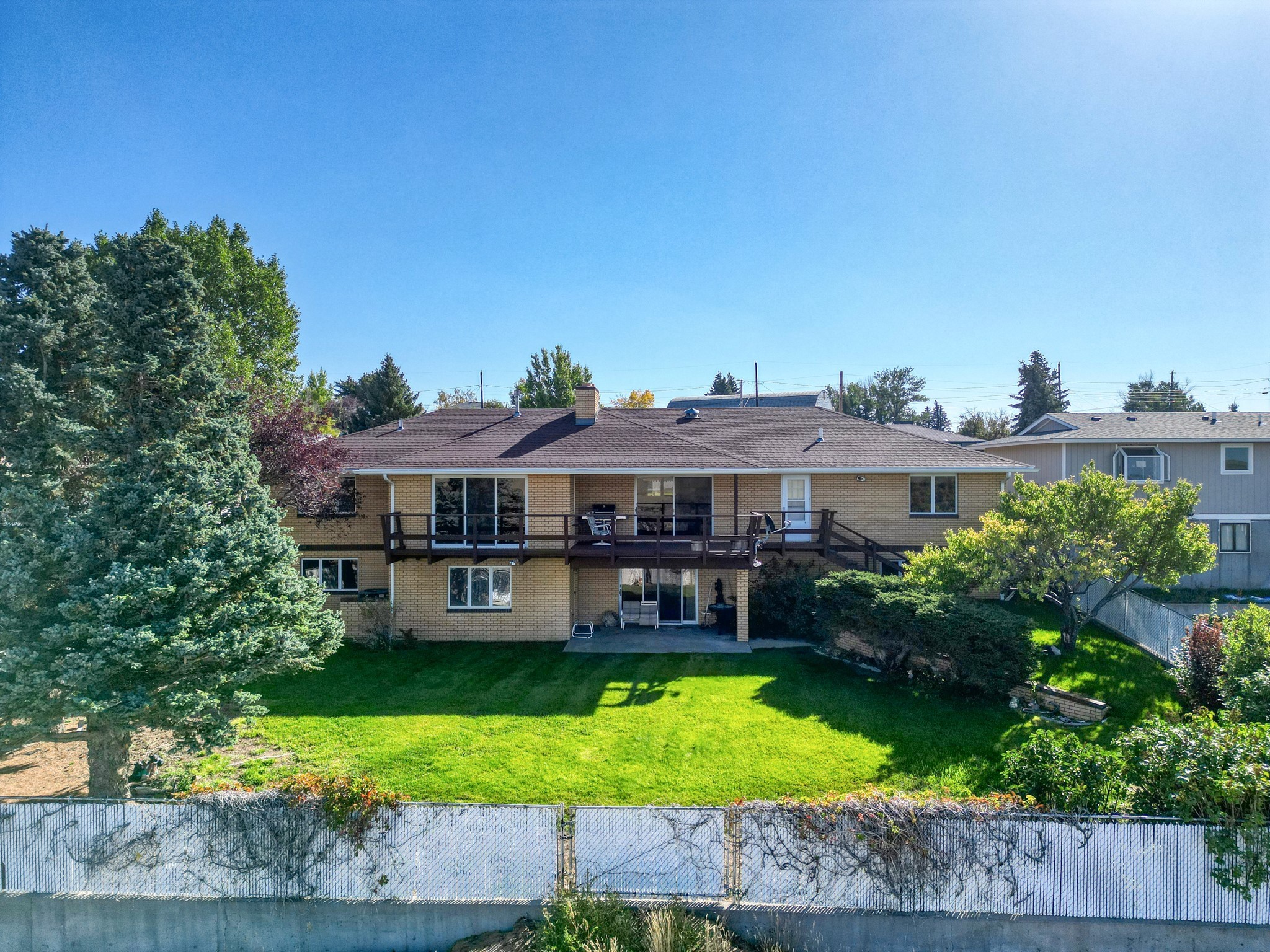 420 Mountain View Boulevard