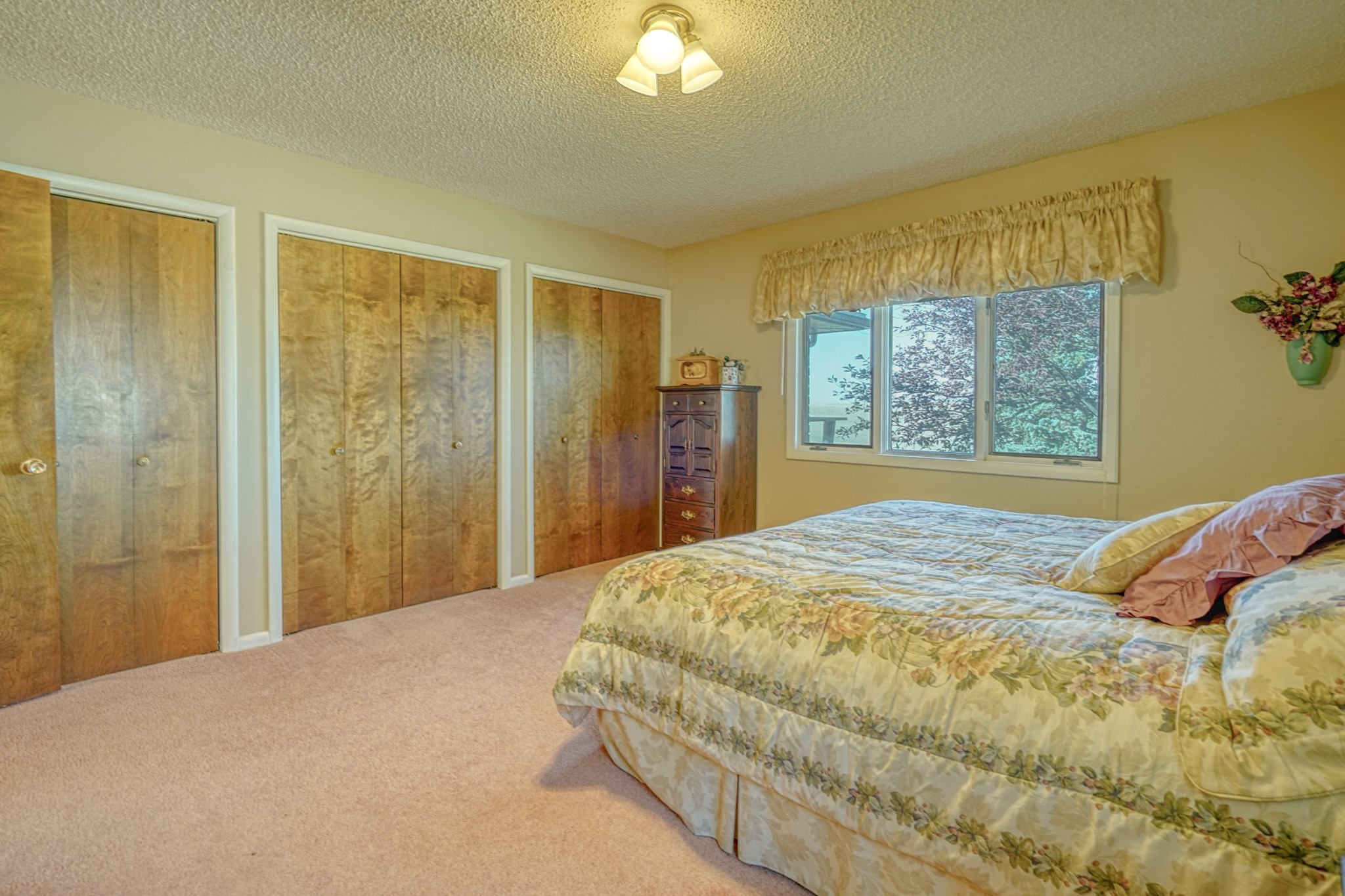 420 Mountain View Boulevard