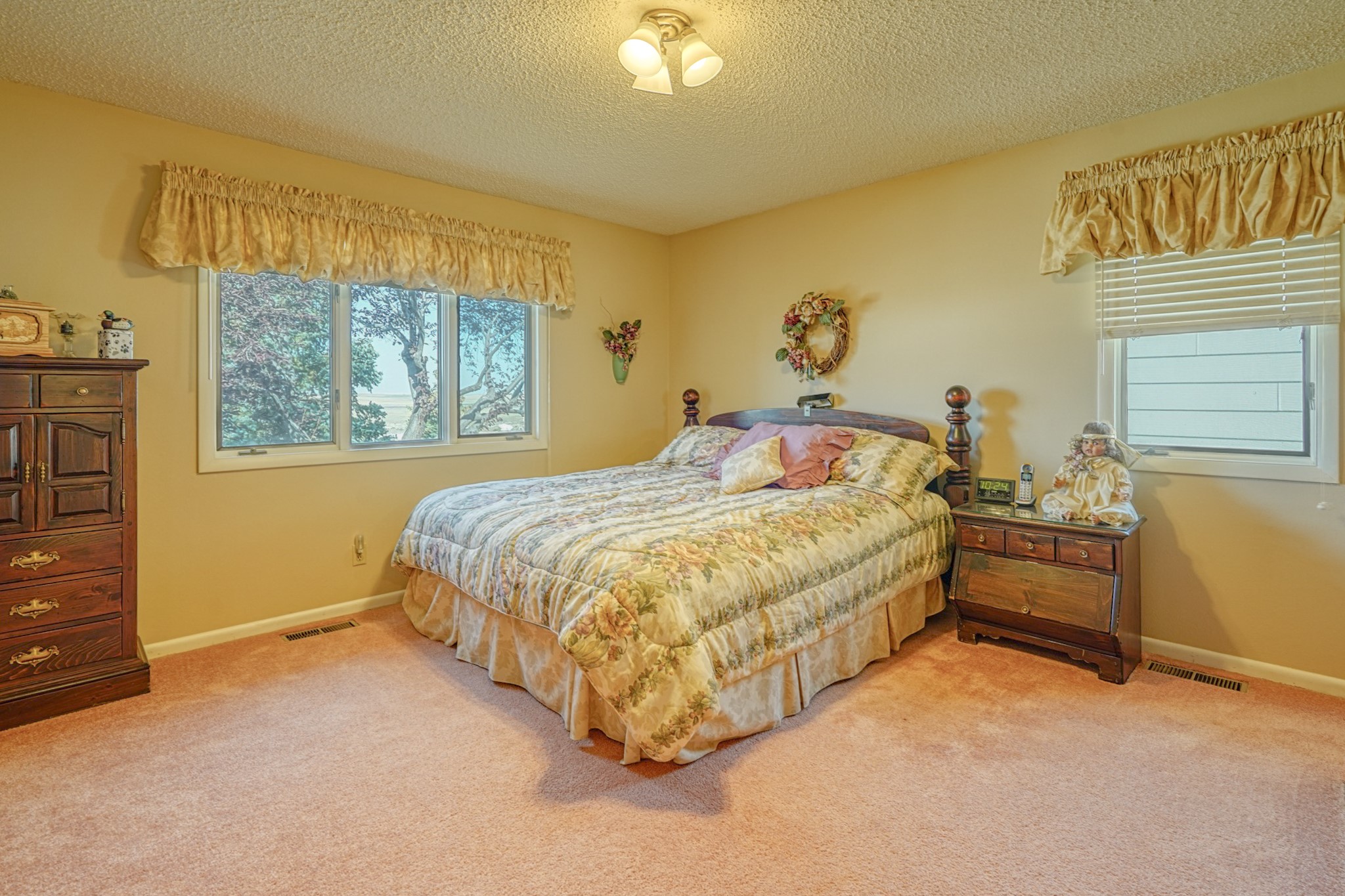 420 Mountain View Boulevard