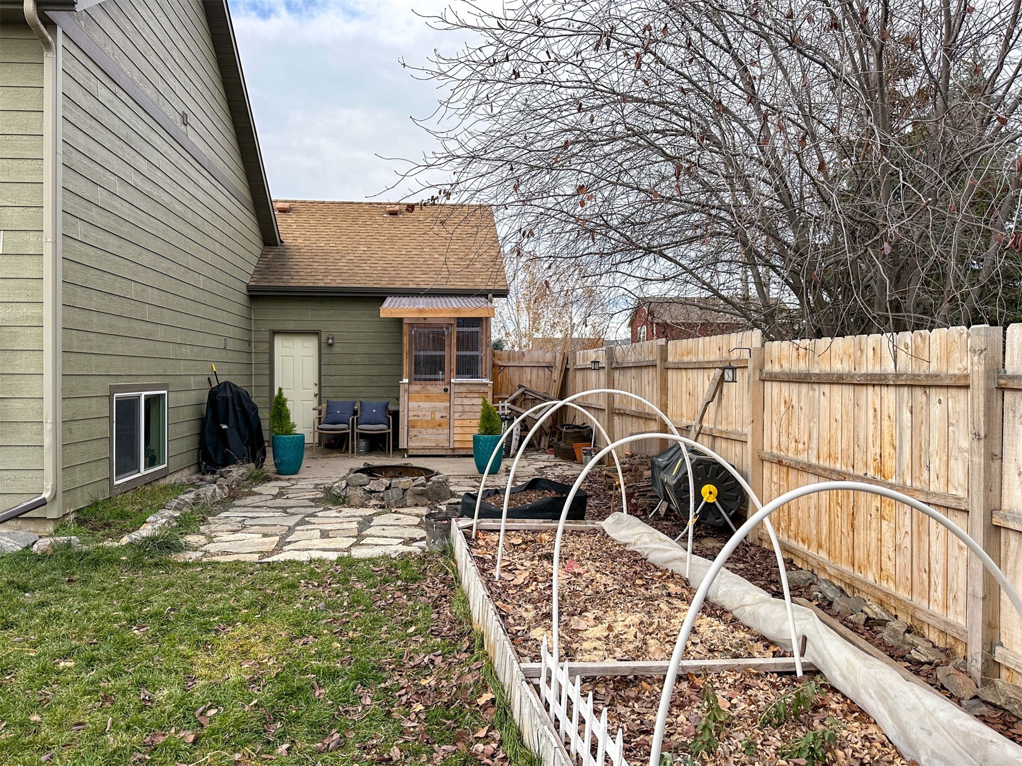 1195 N River Rock Drive