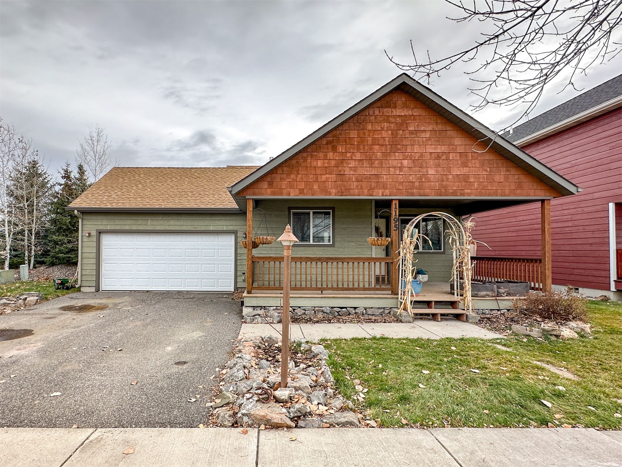 1195 N River Rock Drive