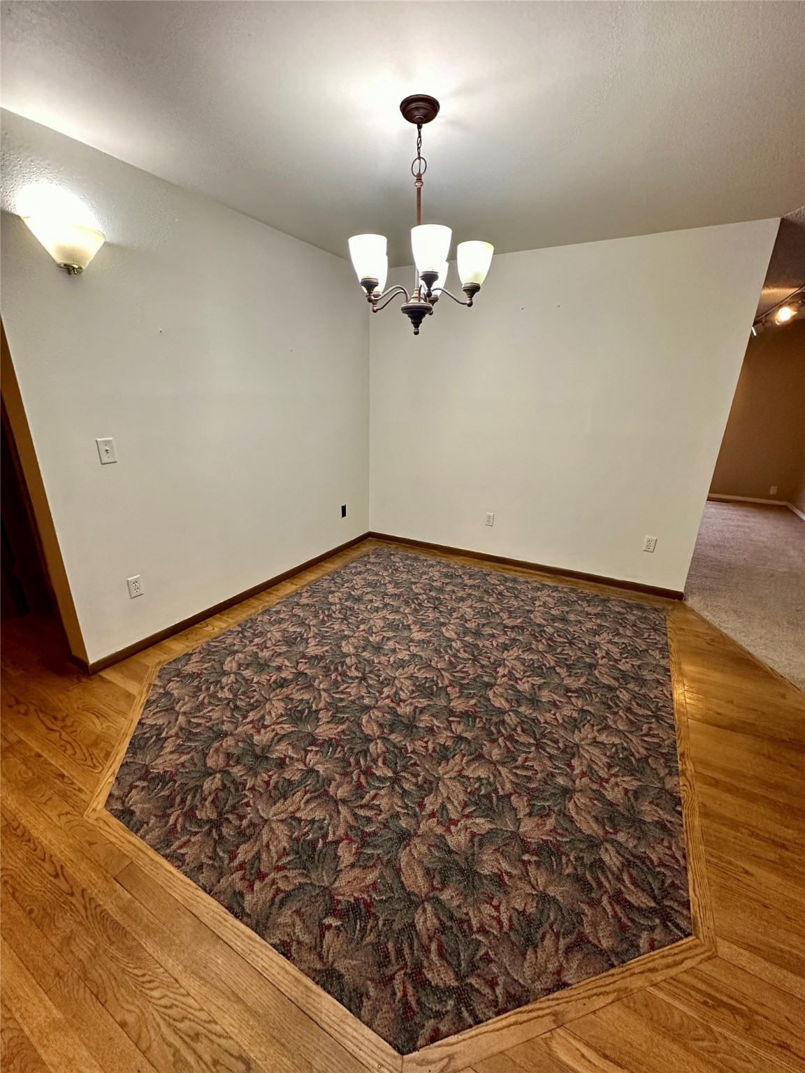 428 Mountain View Boulevard